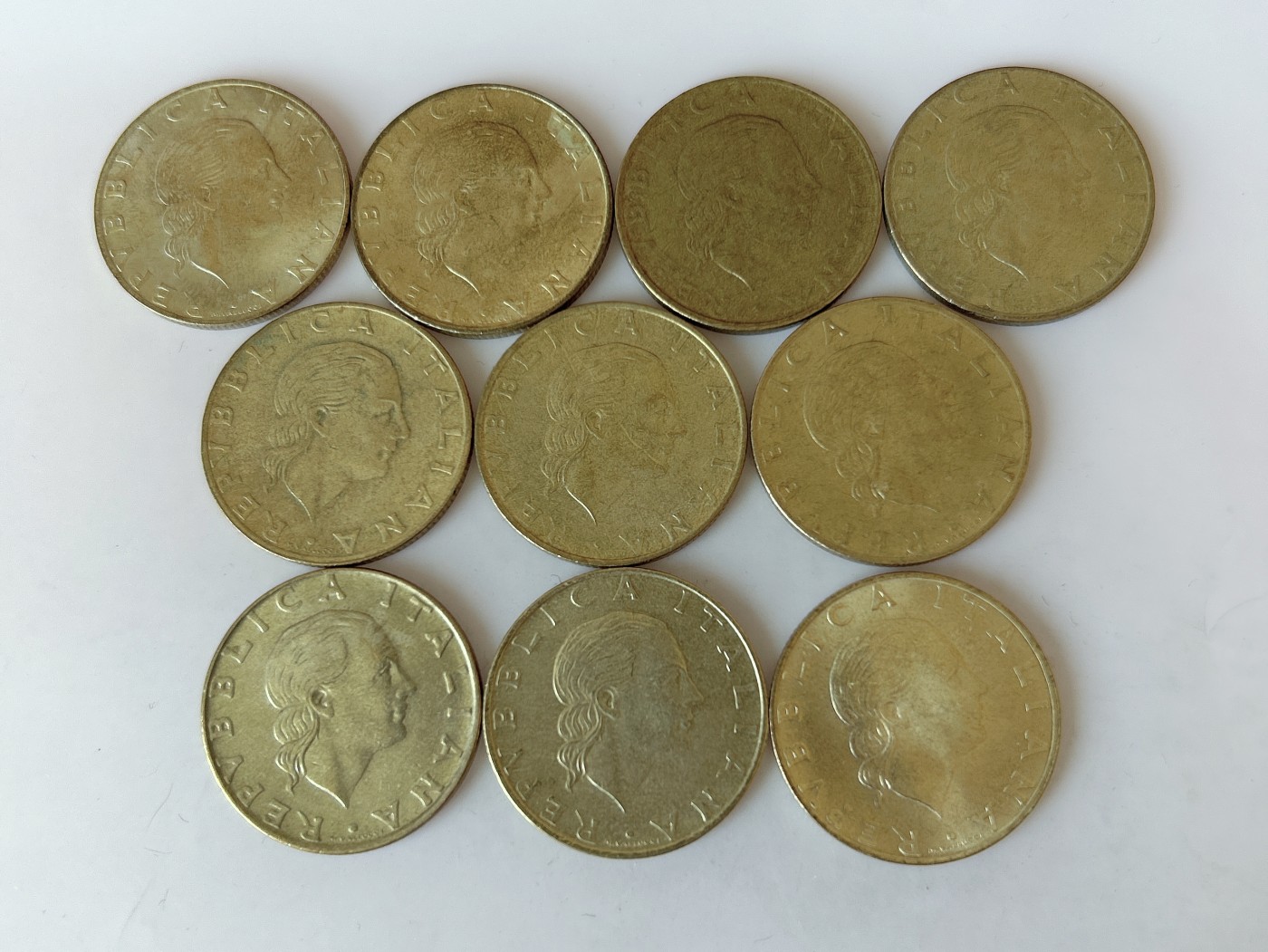 第一海外回流一元起拍收藏 散币专场 第81期 意大利1993年200里拉空军成立70周年黄铜纪念币 10枚