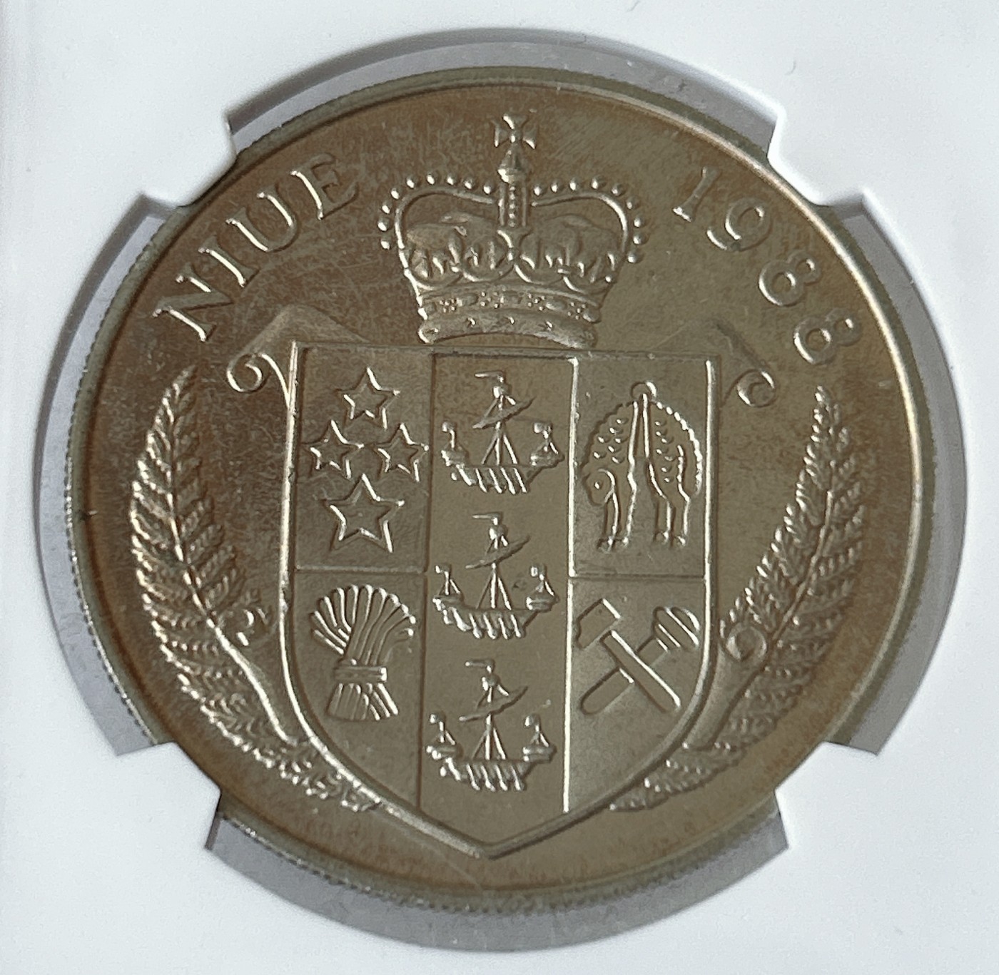 第一海外回流一元起拍收藏 散币专场 第81期 1988年纽埃5元24届首尔奥运会网球冠军克朗型纪念大镍币 华夏评级