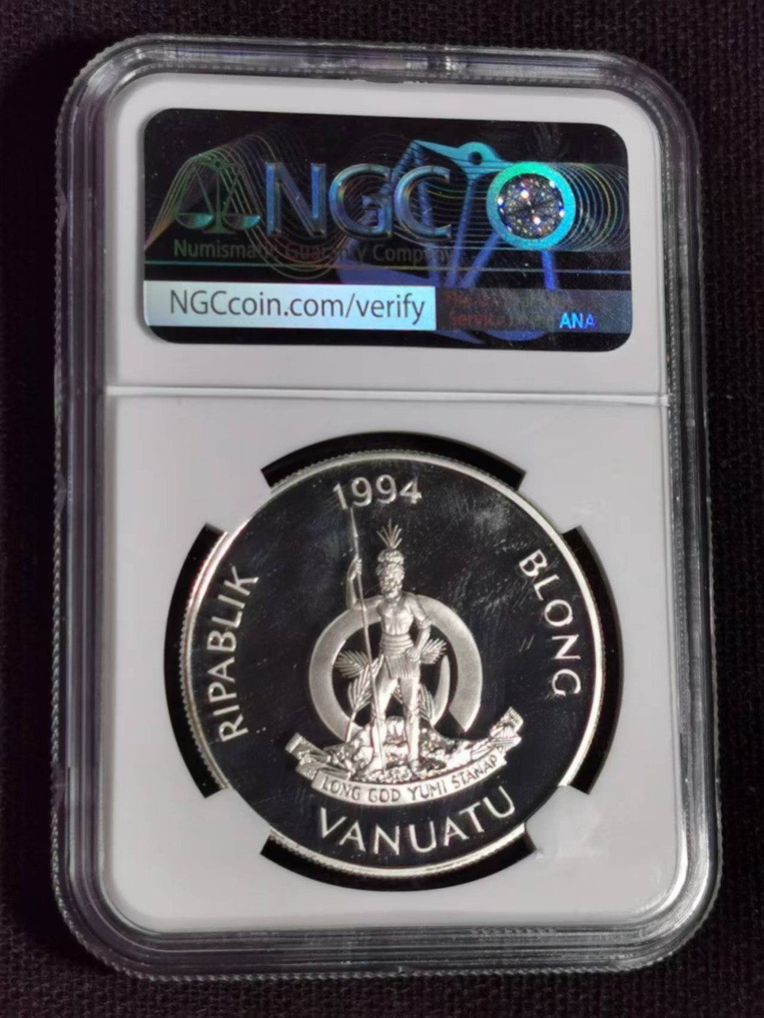 刘世昌艺术品销售中心～虎踞龙蟠*金杨在线联拍群第510期  瓦努阿图1994年50瓦图亚特兰大奥运会～艺术体操精制纪念银币（NGC PF69UC 串号：6421401-116）1枚。