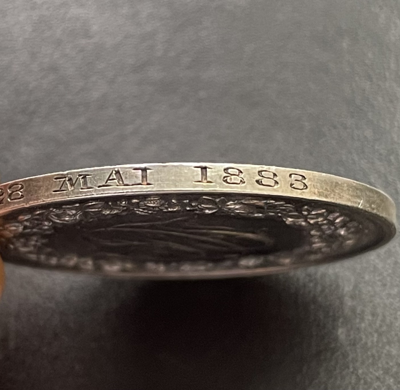 「木头集藏」章牌专场-第40期 1888年法国婚礼银章  直径：34mm，15.7g，边铭：丰饶角 ARGENT，1888年刻字使用