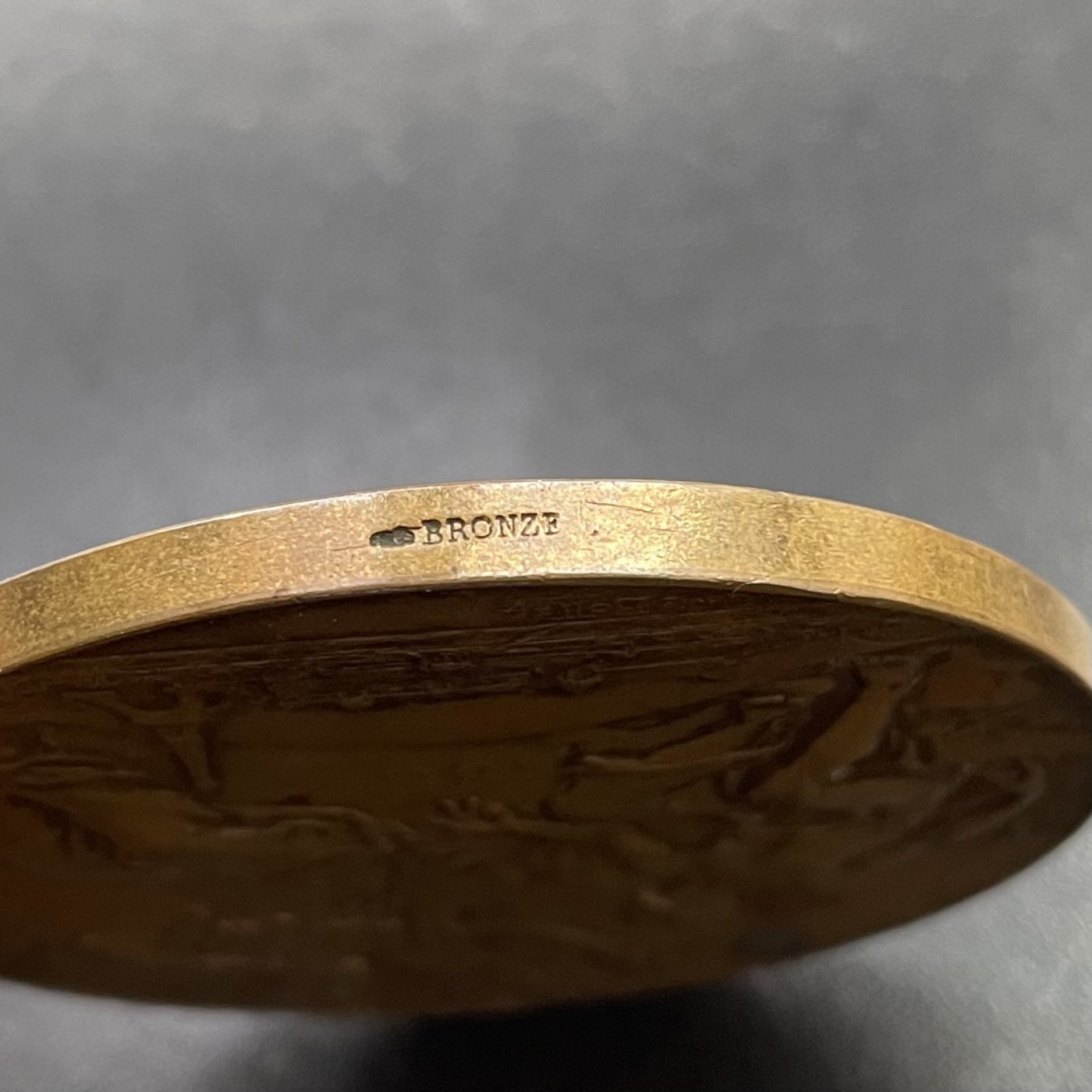 「木头集藏」章牌专场-第40期 1889年法国巴黎世博会大铜章  直径：63mm，105g，边铭：丰饶角 BRONZE
