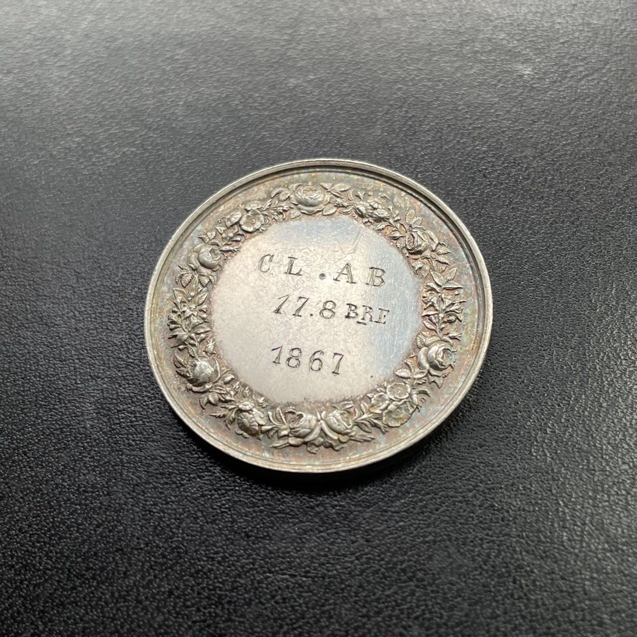 「木头集藏」章牌专场-第40期 1867年法国婚礼银章  直径：32mm，14.2g，边铭：蜜蜂 ARGENT