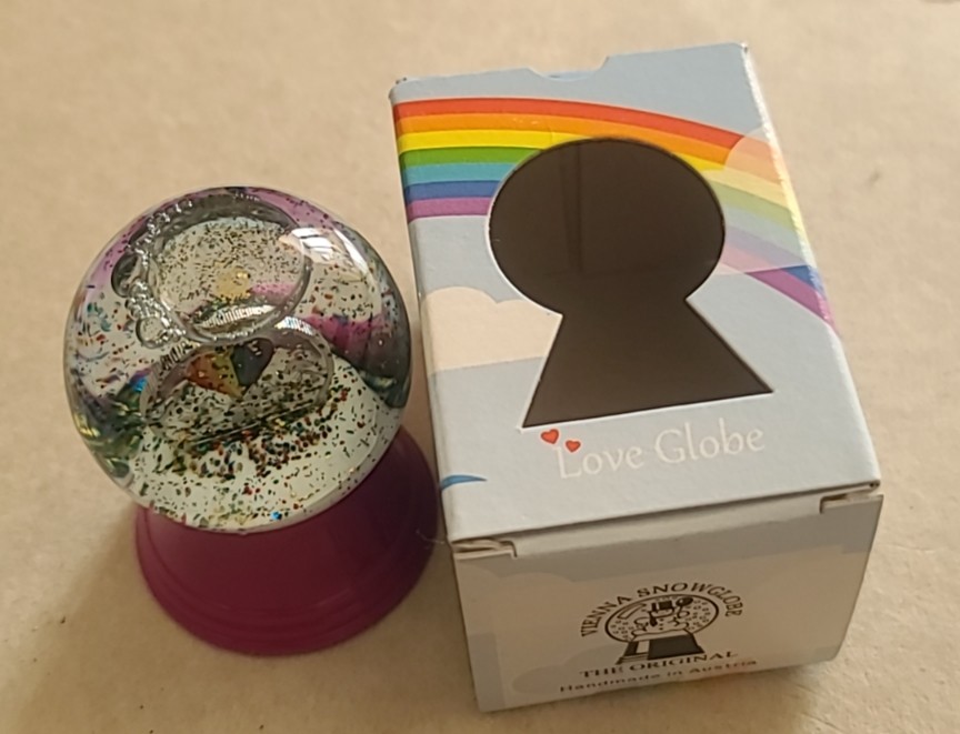 【币将精彩】世界钱币拍卖（2025-12-24） 库克2021年水晶球爱心银币带证书包装奥地利工艺