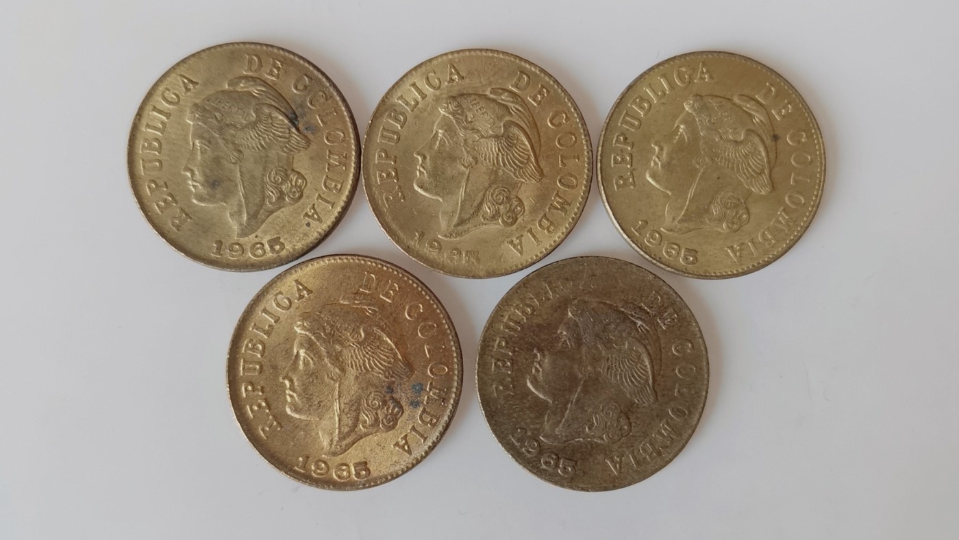 第一海外回流一元起拍收藏 散币专场 第81期 1965年哥伦比亚2分 5枚