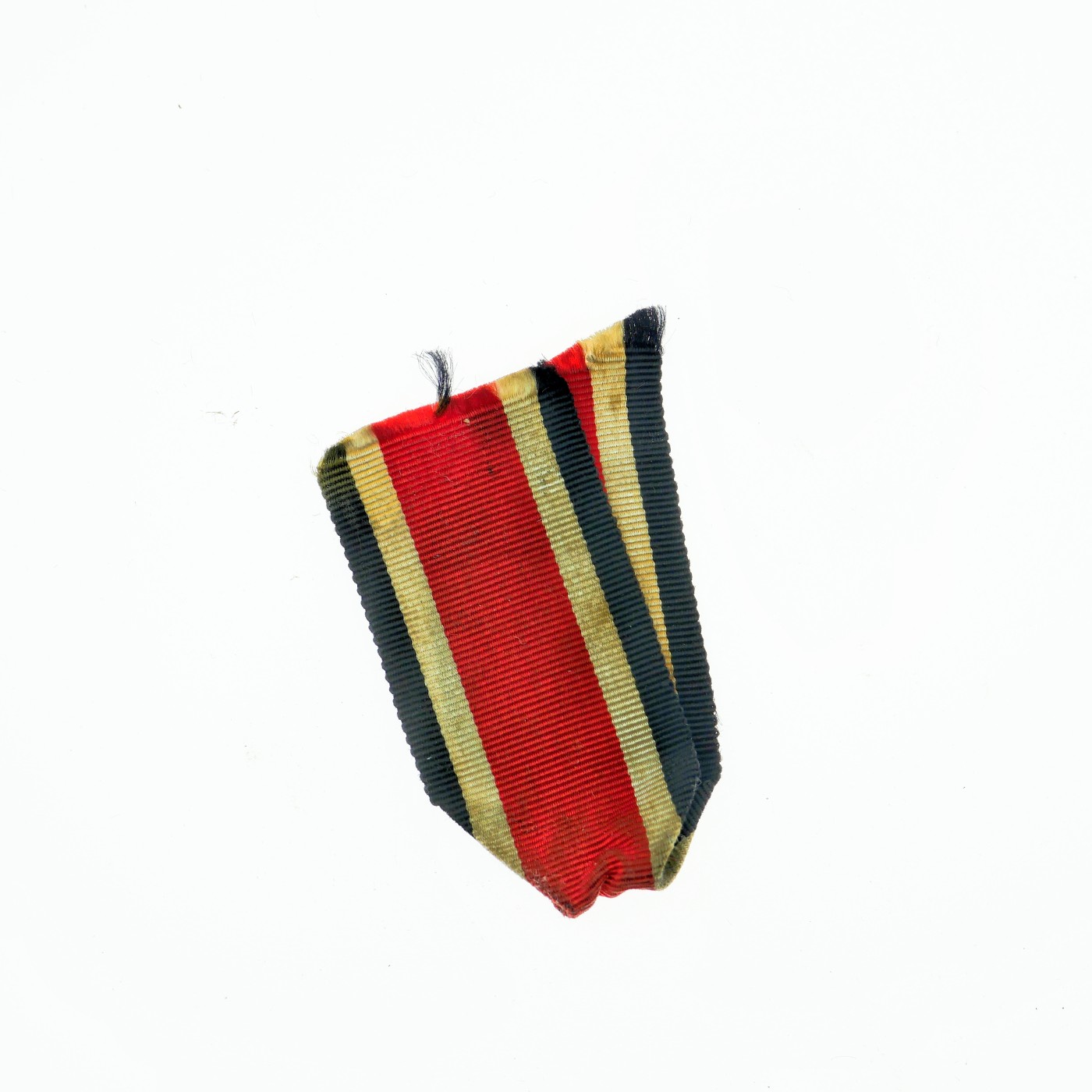 勋章奖章交易所4月20日拍卖 德三ek2绶带一条，13cm左右