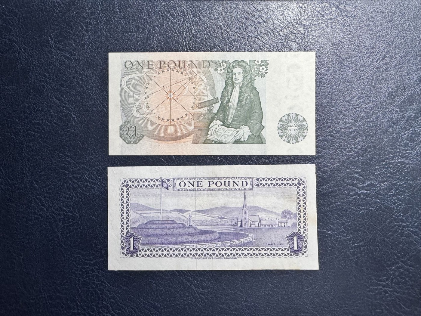 收藏联盟Quantum Auction 第338期拍卖  英国1978-82年1镑和马恩岛1979年1镑 品相分别为UNC和XF 