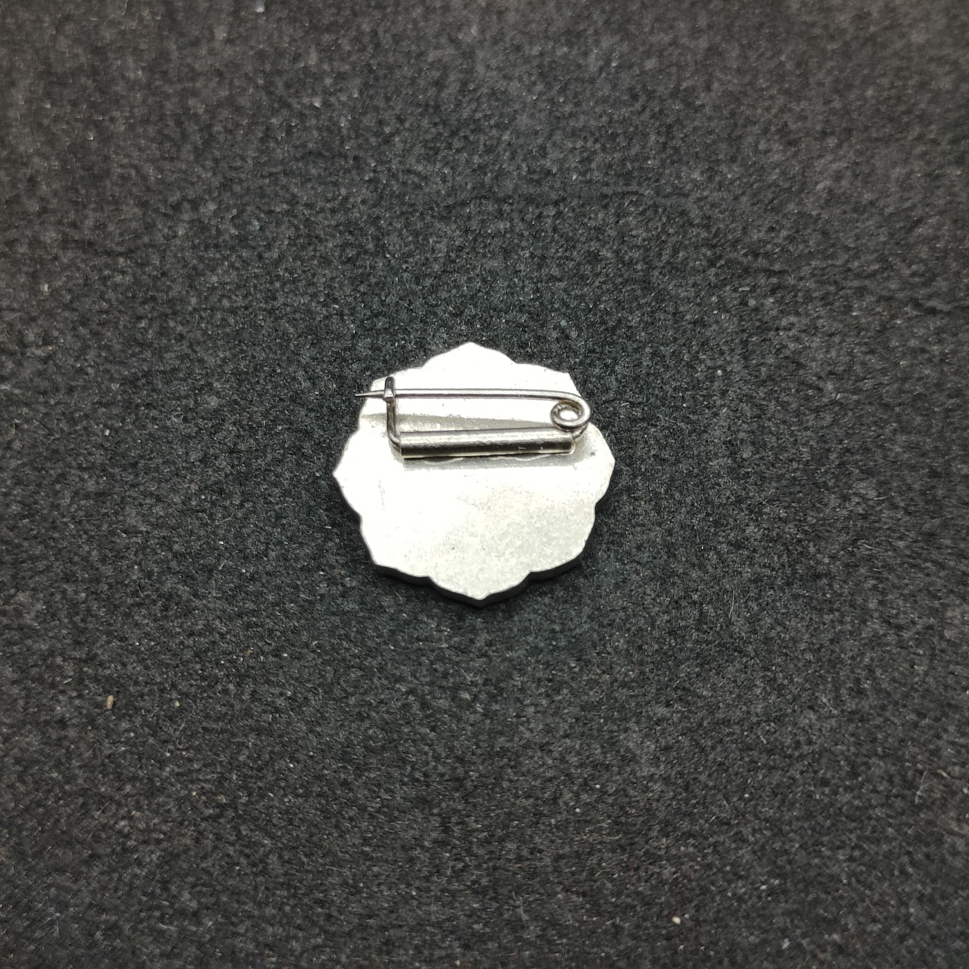 全场0元起拍 第148期 咸鱼国勋章拍卖专场 4月17日（周三）下午6：00开始 日本明治神宫奉仕会徽章