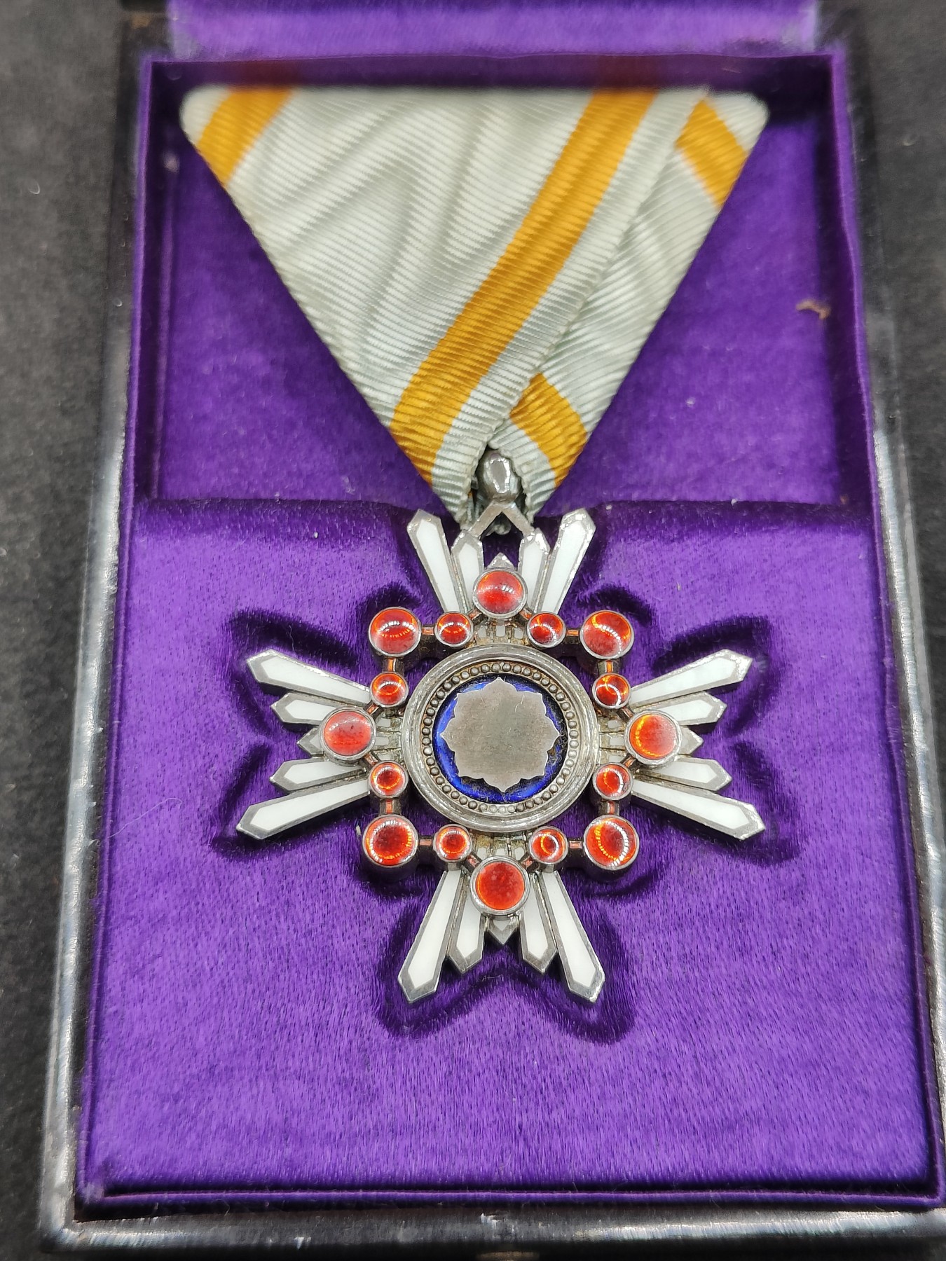 全场0元起拍 第148期 咸鱼国勋章拍卖专场 4月17日（周三）下午6：00开始 明治时期 日本六等瑞宝章银制带盒