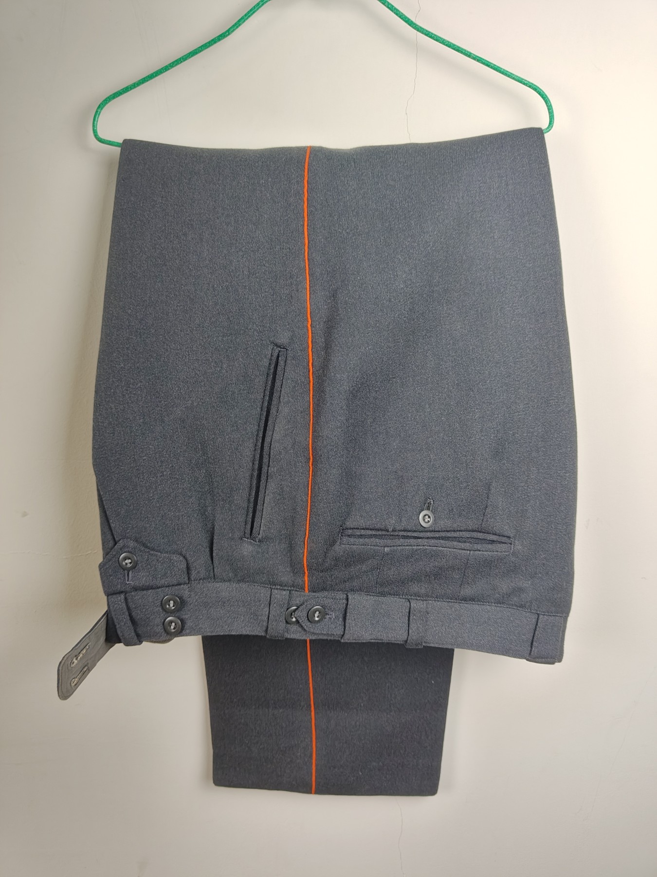 全场0元起拍 第148期 咸鱼国勋章拍卖专场 4月17日（周三）下午6：00开始 西德陆军宪兵极早期兵种色牙线直裤 腰围86 裤长102