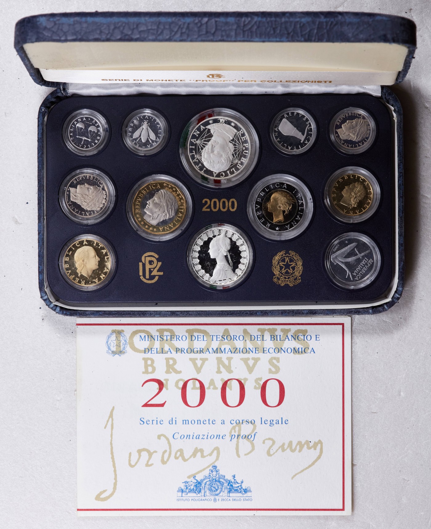 S&S Numismatic世界钱币-拍卖 第115期  意大利2000年12枚套币 精制 官方卡币  含2枚11+14.6克835银币