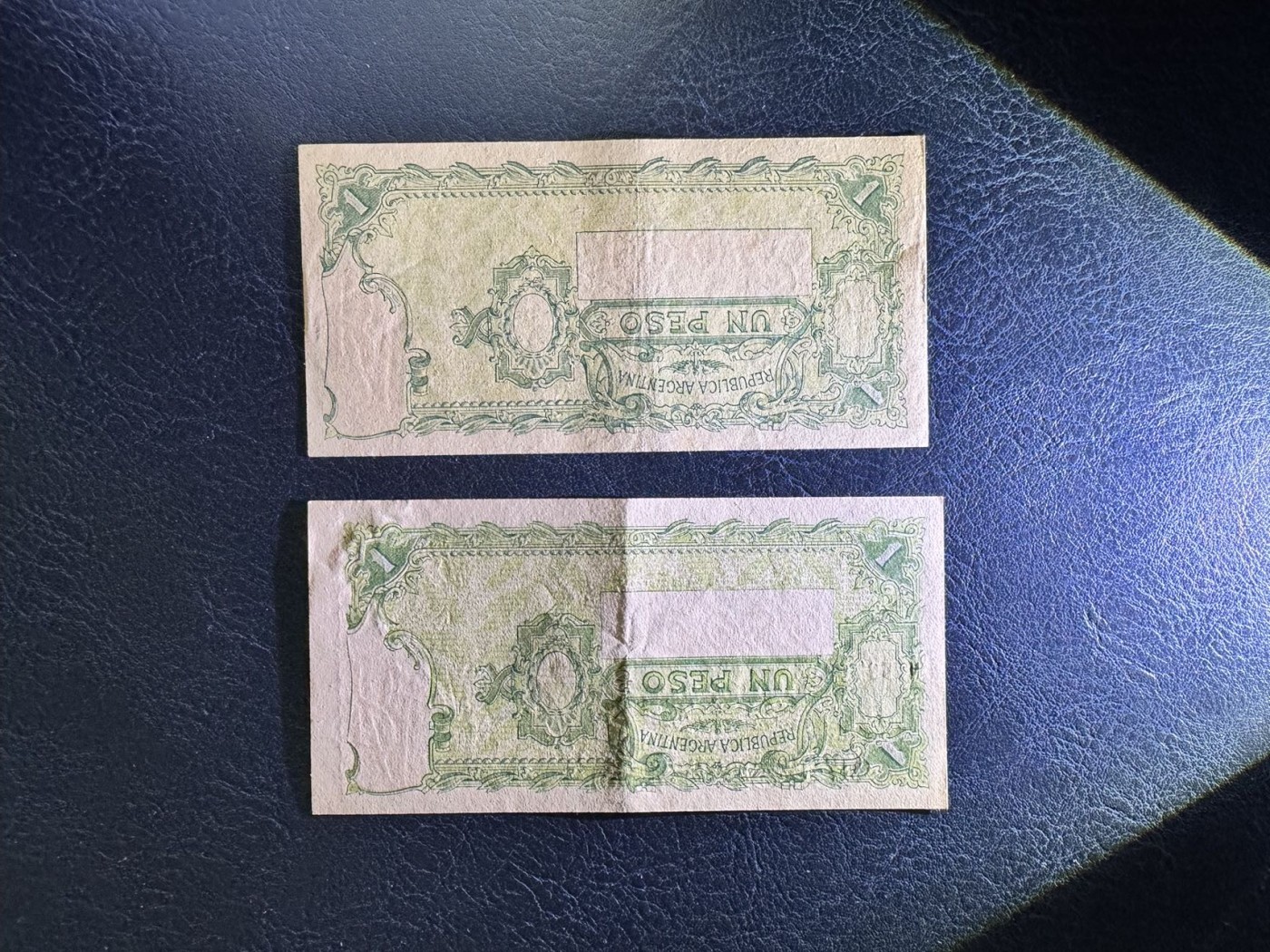 收藏联盟Quantum Auction 第338期拍卖  阿根廷1947年1比索一对 非全新 品相如图 不同序列 