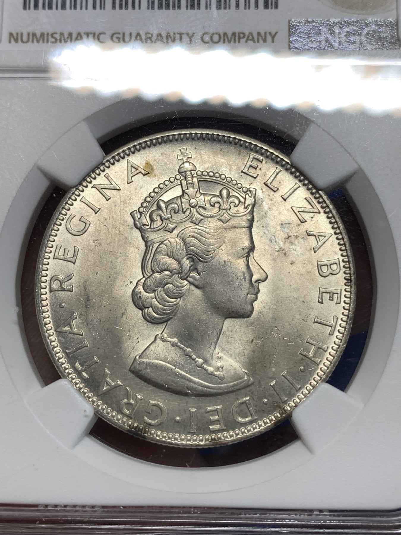 《竞宝斋》第258场-周日，周一 2场连拍 (全场包邮) NGC MS64 英属百慕大1964年伊丽莎白二世青年头像1克朗银币 经典女王头像