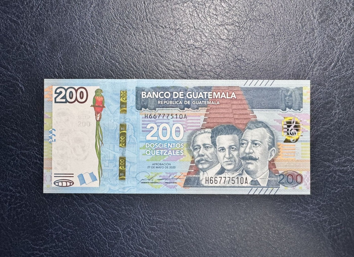 收藏联盟Quantum Auction 第338期拍卖  危地马拉2020年200格查尔 品相全新UNC 号码无4 豹子号身 最大面值