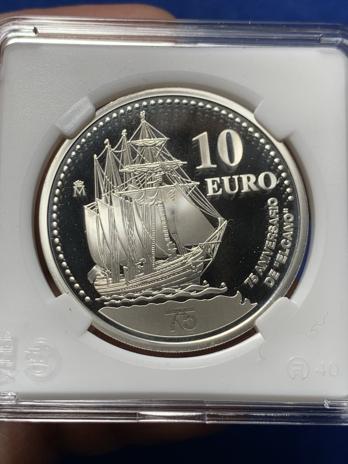 《竞宝斋》第258场-周日，周一 2场连拍 (全场包邮) 西班牙2003年皇家海军德埃尔卡诺号训练舰10欧精制币（克劳斯获奖2005年最佳银币，市价100美金） 礼盒装 27克 40mm 925银