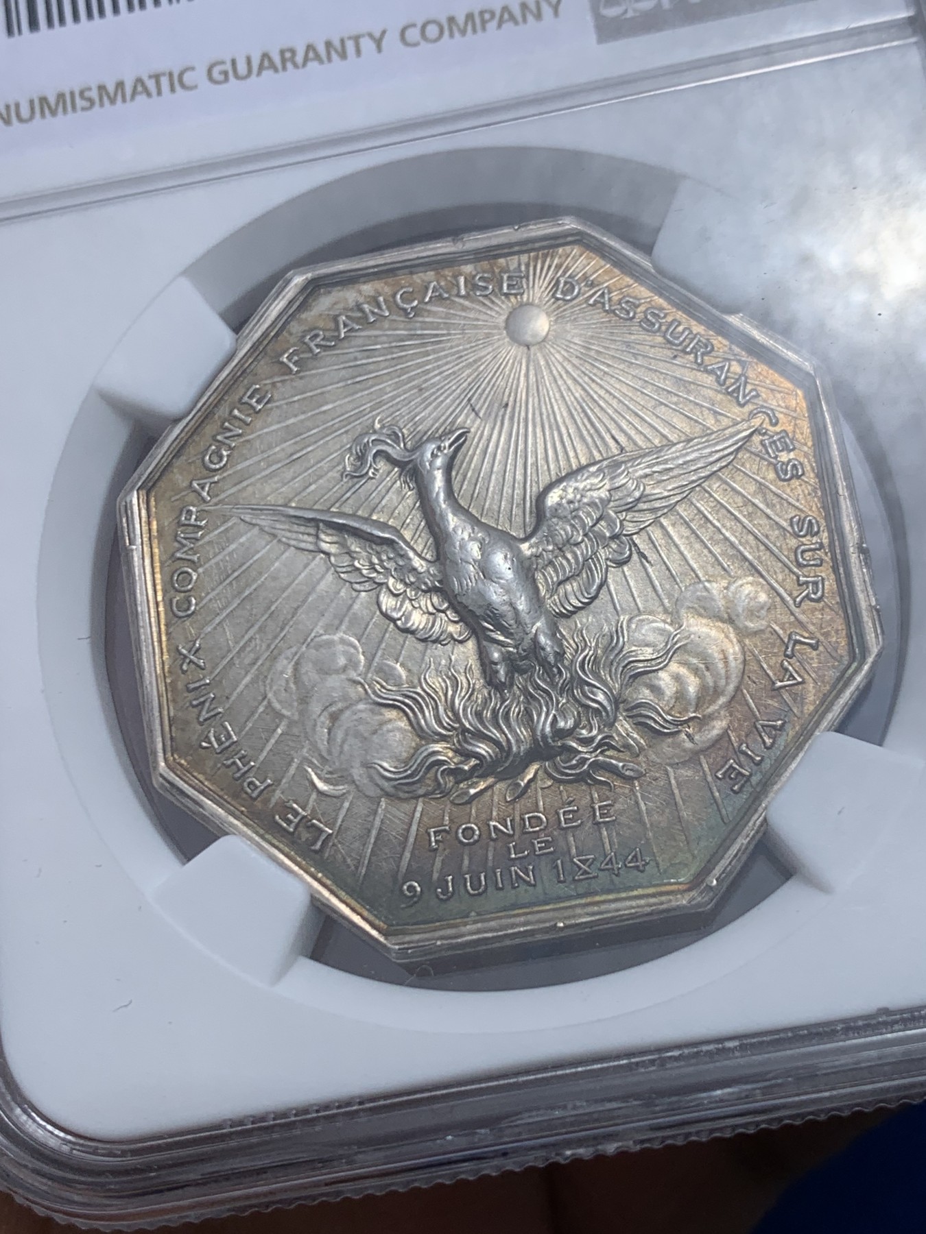 《竞宝斋》第258场-周日，周一 2场连拍 (全场包邮) NGC MS63 法国凤凰保险公司八角银质代币