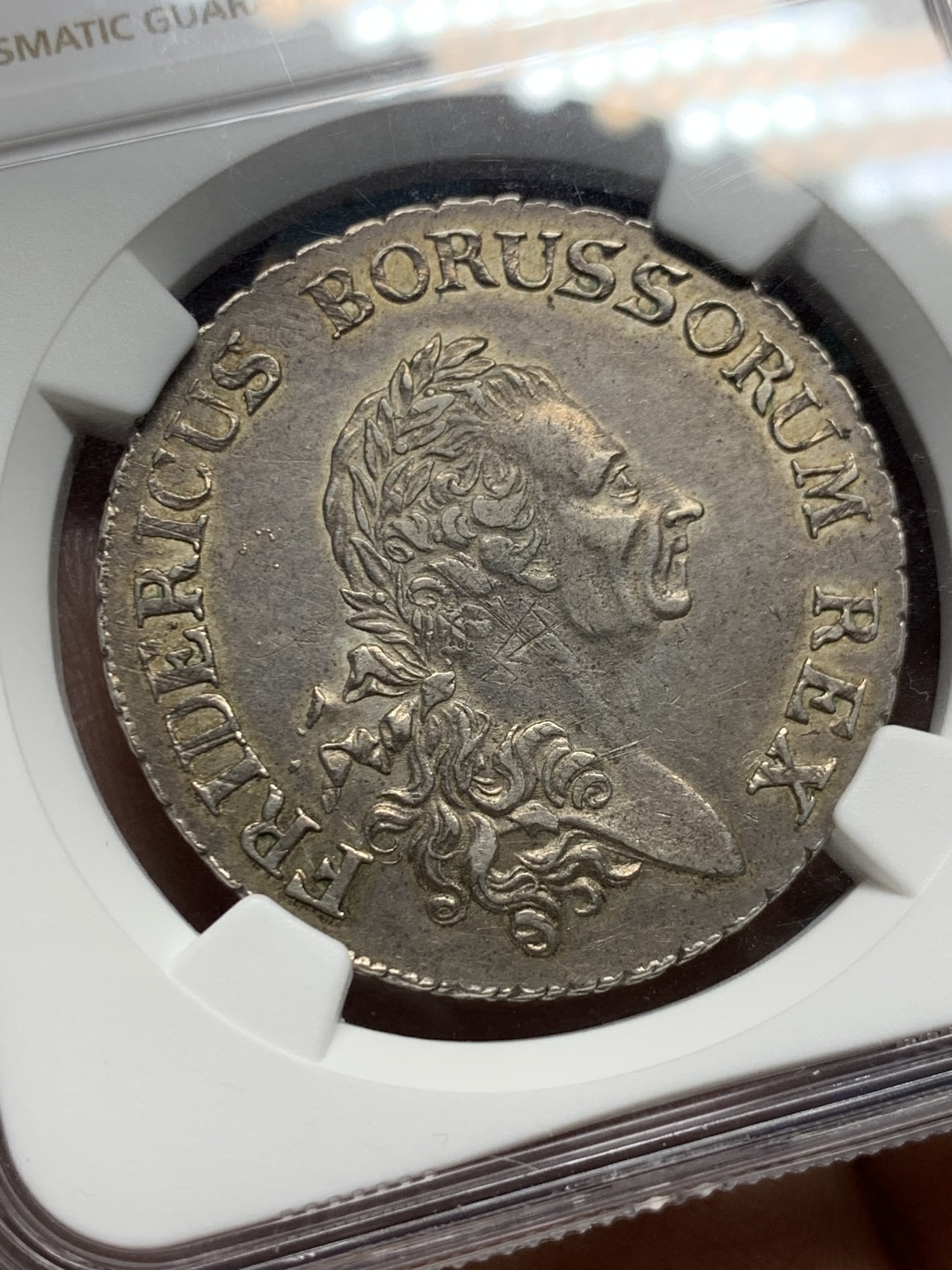 《竞宝斋》第259场-周日，周一 2场连拍 (全场包邮) NGC AU53 德国 普鲁士1786 腓特烈大帝鹰炮泰勒 末年稀少带点版