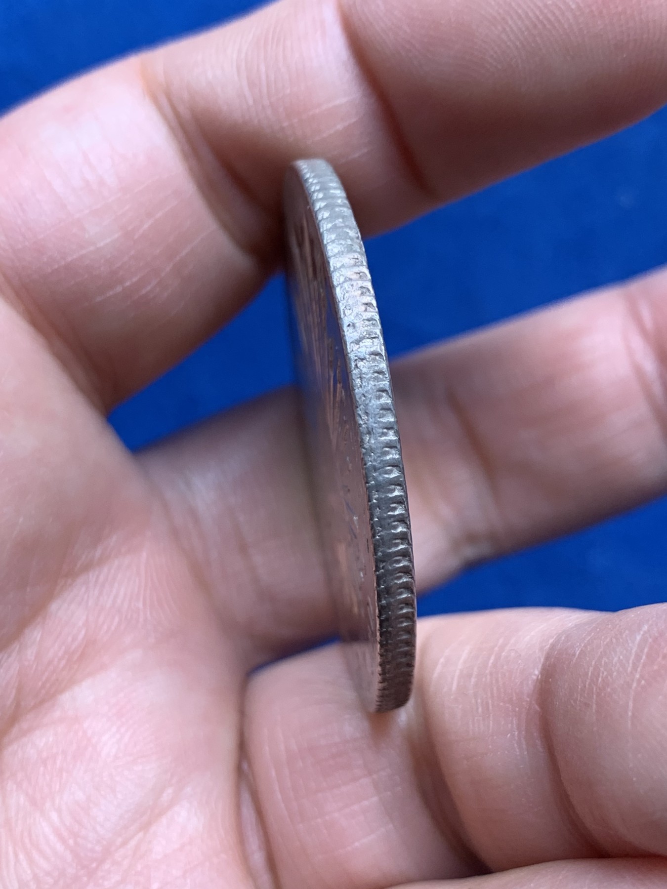 《竞宝斋》第259场-周日，周一 2场连拍 (全场包邮) 墨西哥1891年花边鹰洋8R银币 底板轻微腐蚀 细节见图