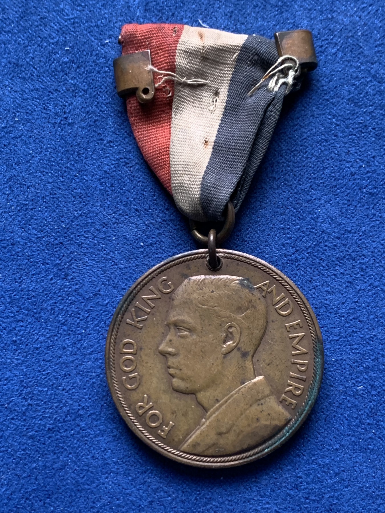 《竞宝斋》第259场-周日，周一 2场连拍 (全场包邮) 英国爱德华八世纪念章