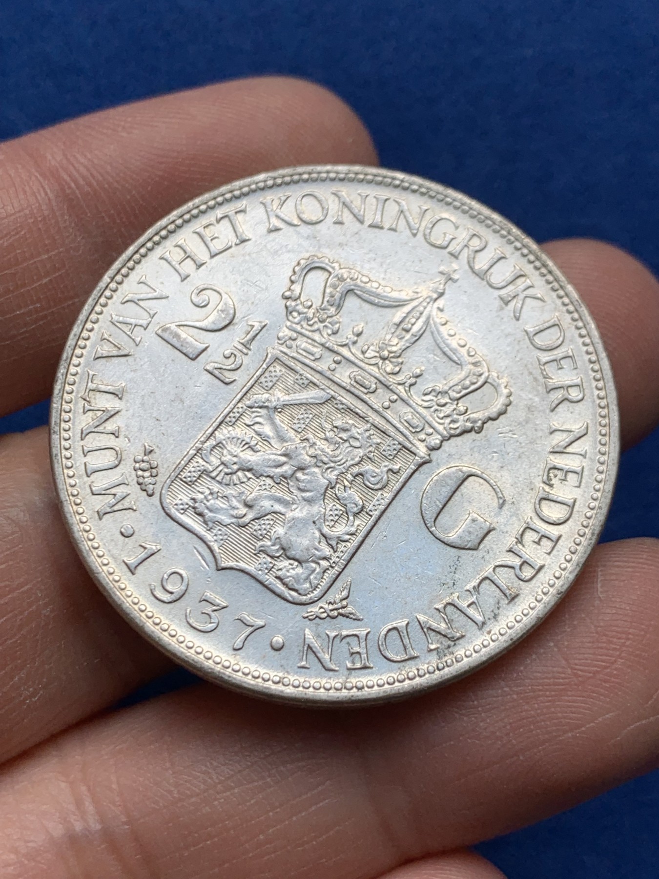 《竞宝斋》第259场-周日，周一 2场连拍 (全场包邮) 荷兰1937年威廉明娜2.5盾大银币