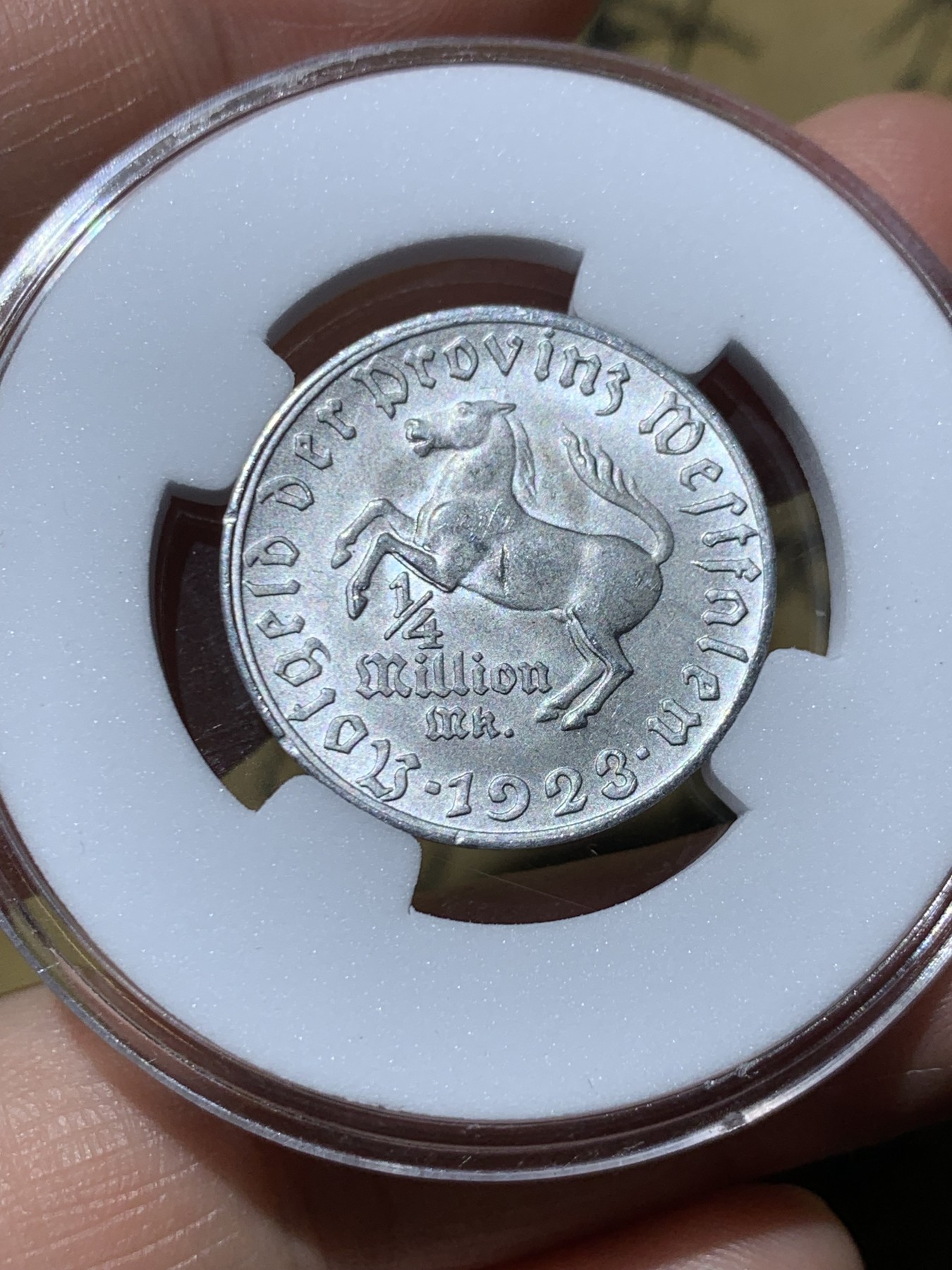 《竞宝斋》第259场-周日，周一 2场连拍 (全场包邮) 德紧 威斯特法伦 1923年 1/4百万马克(25万马克) 马币 铝质 光度不错