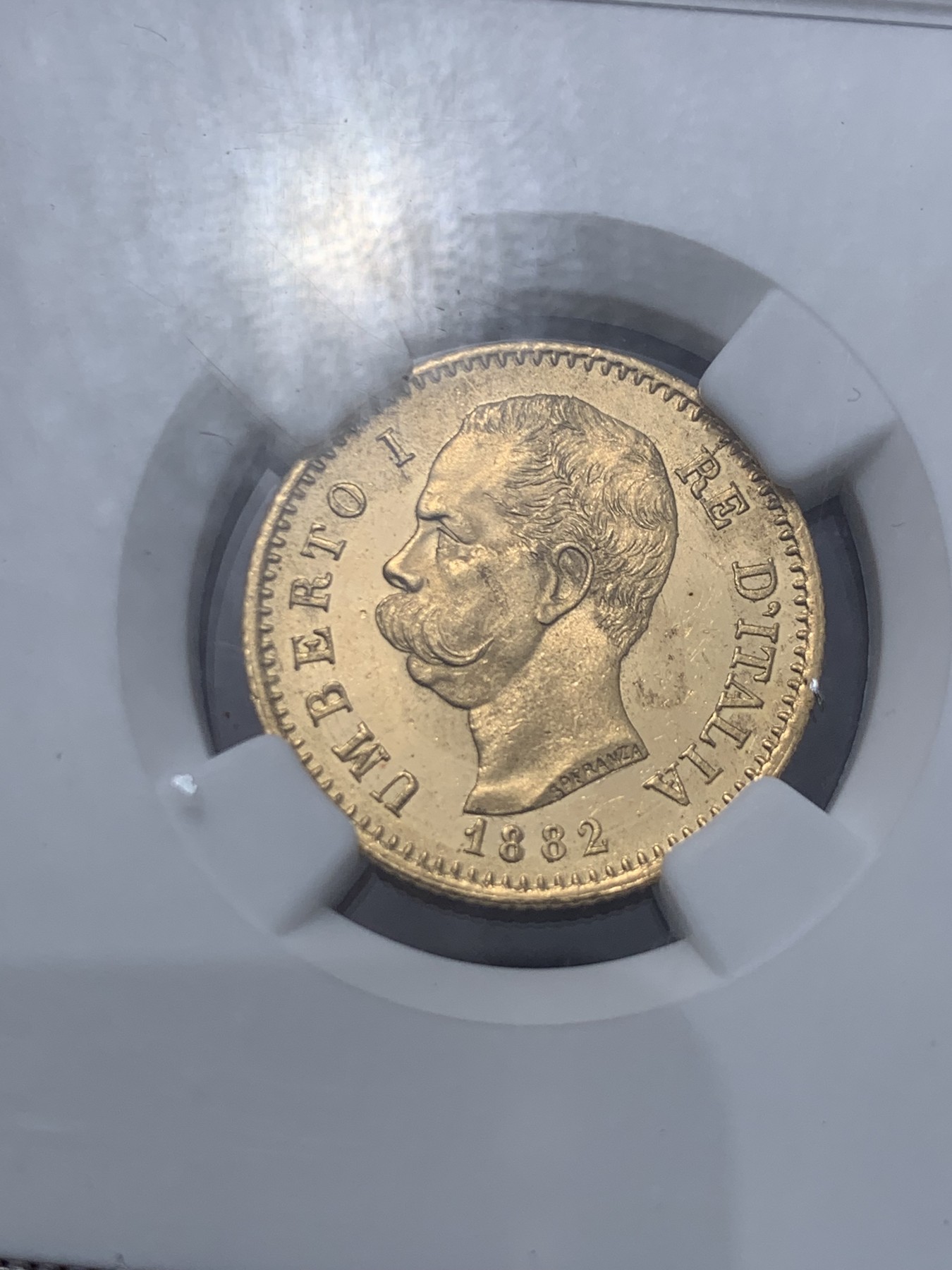 《竞宝斋》第259场-周日，周一 2场连拍 (全场包邮) NGC MS64  意大利 1882年翁贝托20里拉金币  PL镜面底板 6.45克