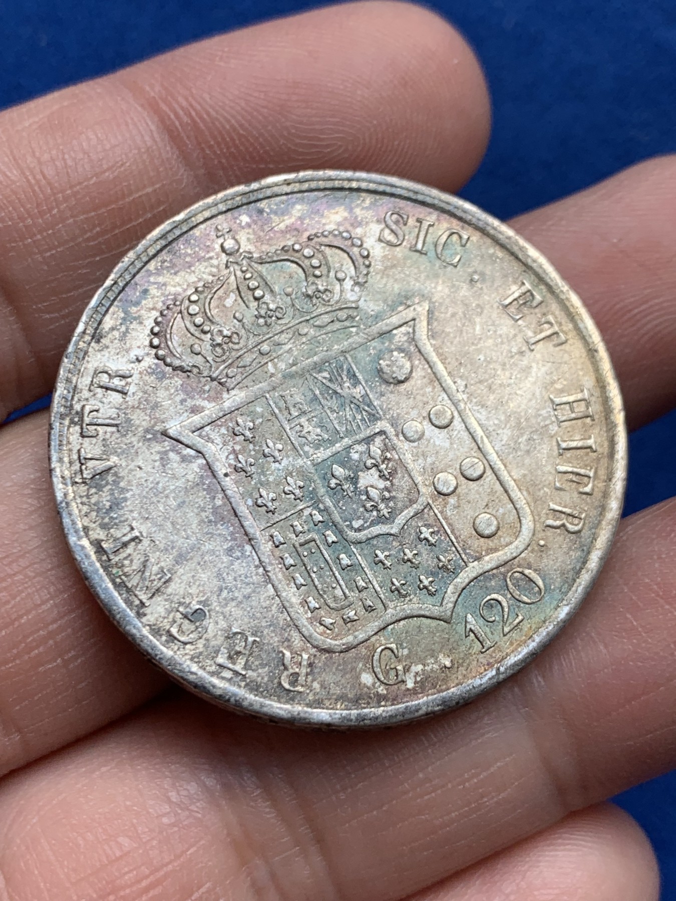 《竞宝斋》第259场-周日，周一 2场连拍 (全场包邮) 1857意大利那不勒斯西西里120G银币 五彩包浆 状态好