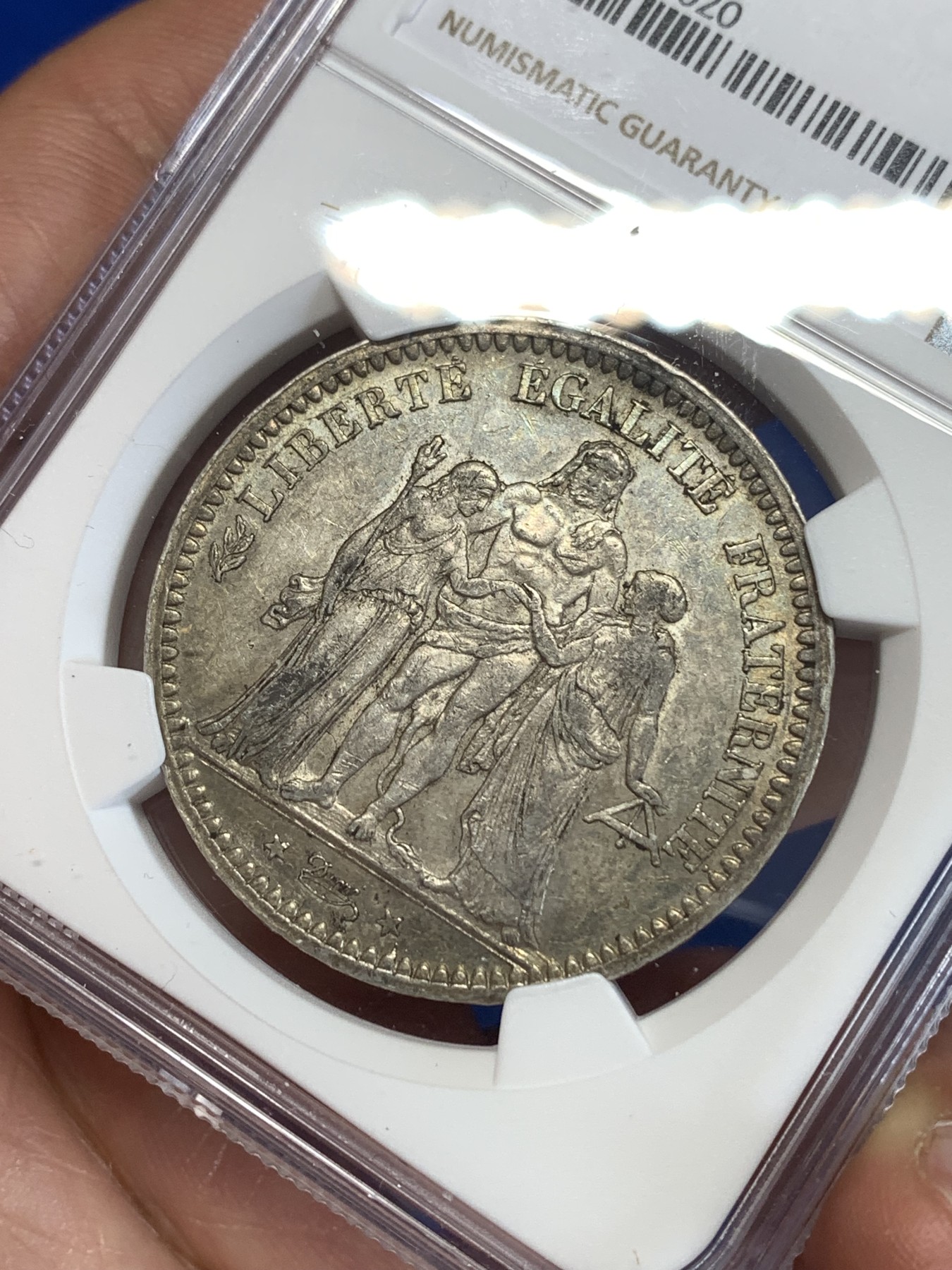 《竞宝斋》第259场-周日，周一 2场连拍 (全场包邮) NGC AU53 法国1873年A版大力神5法郎银币