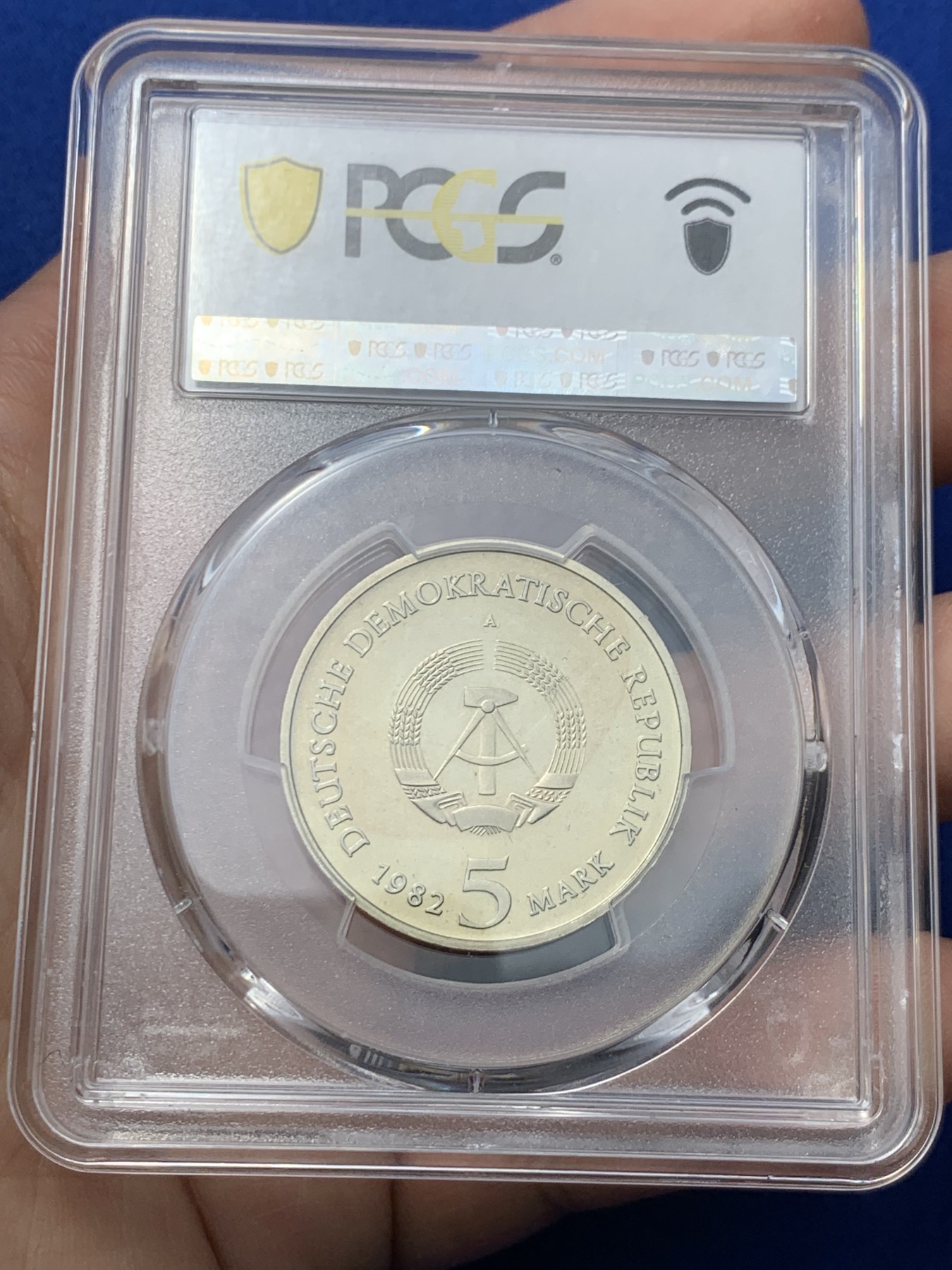 《竞宝斋》第259场-周日，周一 2场连拍 (全场包邮) PCGS PR67DCAM 东德1982年歌德故居精制5马克，东德纪念币精制少见，铸造量仅5500枚