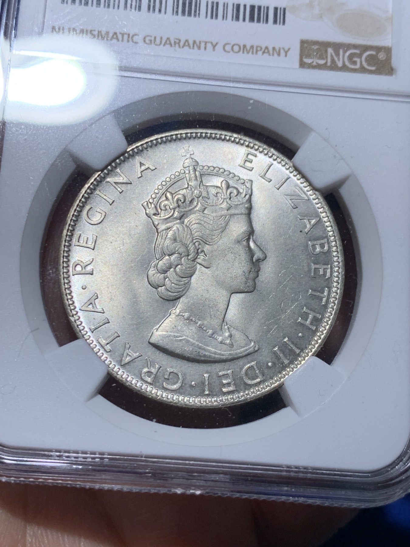 《竞宝斋》第259场-周日，周一 2场连拍 (全场包邮) NGC MS65 英属百慕大1964年伊丽莎白二世青年头像1克朗银币 经典女王头像