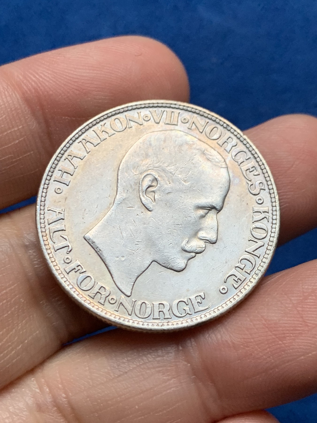 《竞宝斋》第259场-周日，周一 2场连拍 (全场包邮) 挪威 1917年 2克朗 银币 细节不错