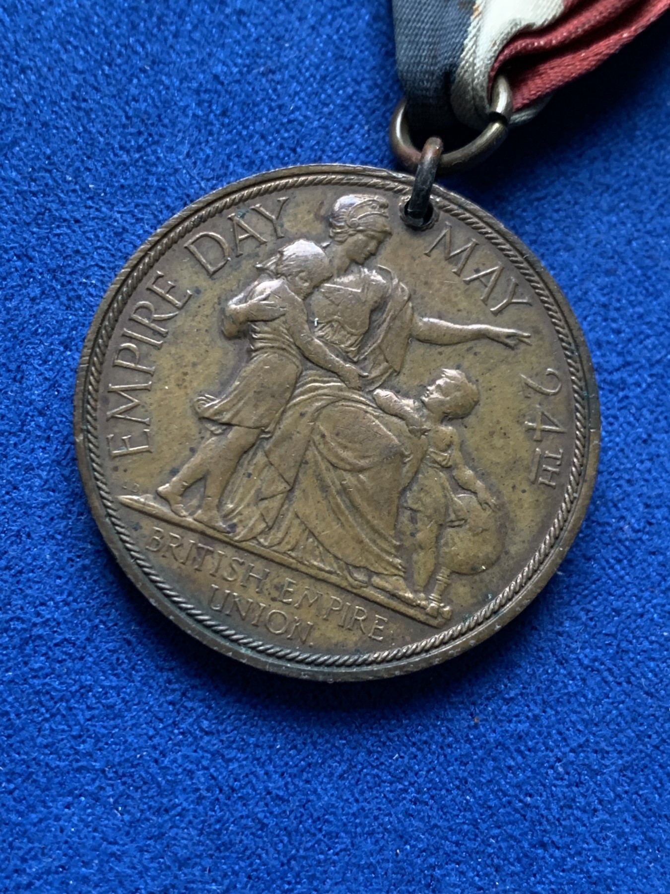 《竞宝斋》第259场-周日，周一 2场连拍 (全场包邮) 英国爱德华八世纪念章