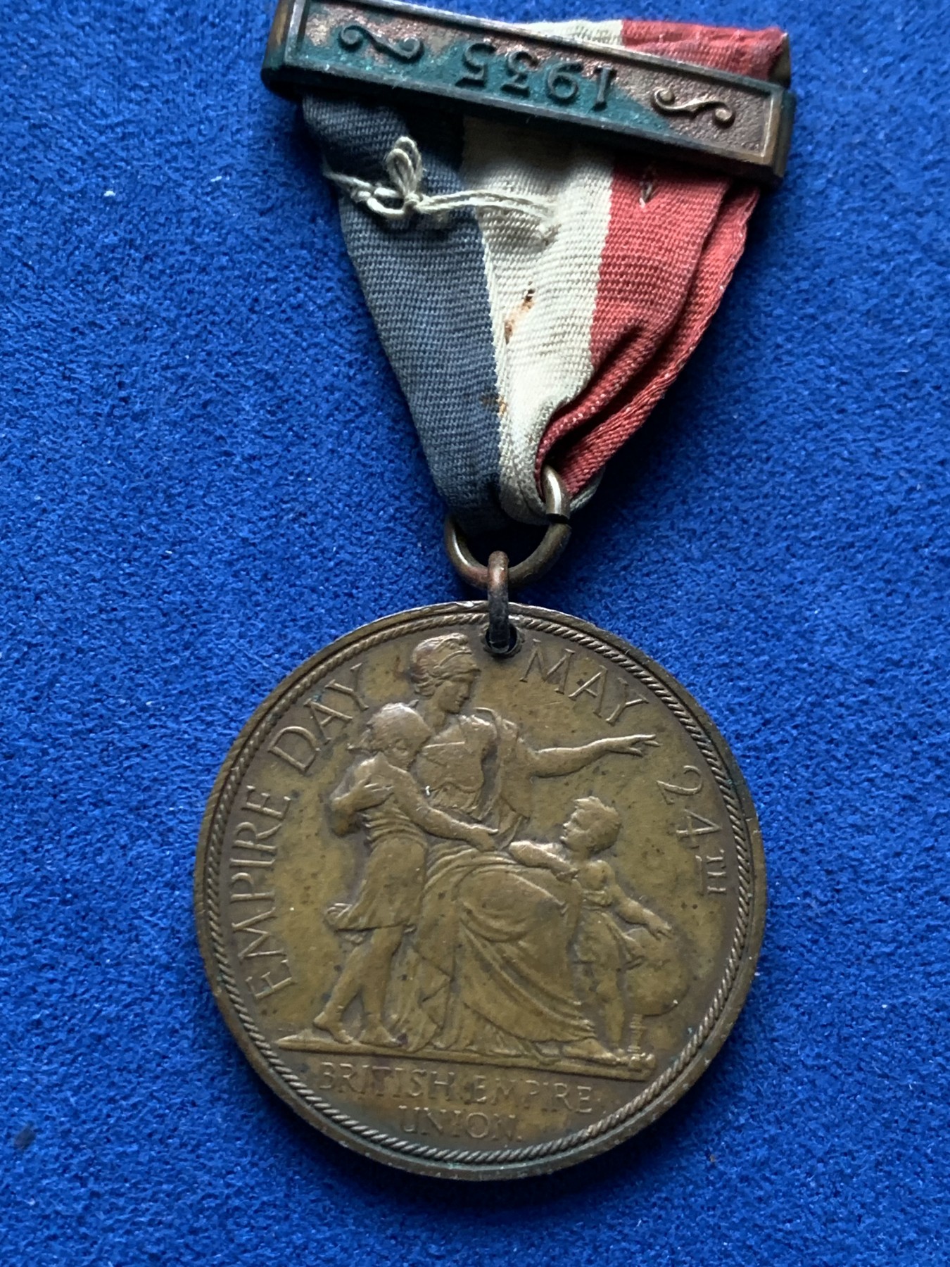 《竞宝斋》第259场-周日，周一 2场连拍 (全场包邮) 英国爱德华八世纪念章