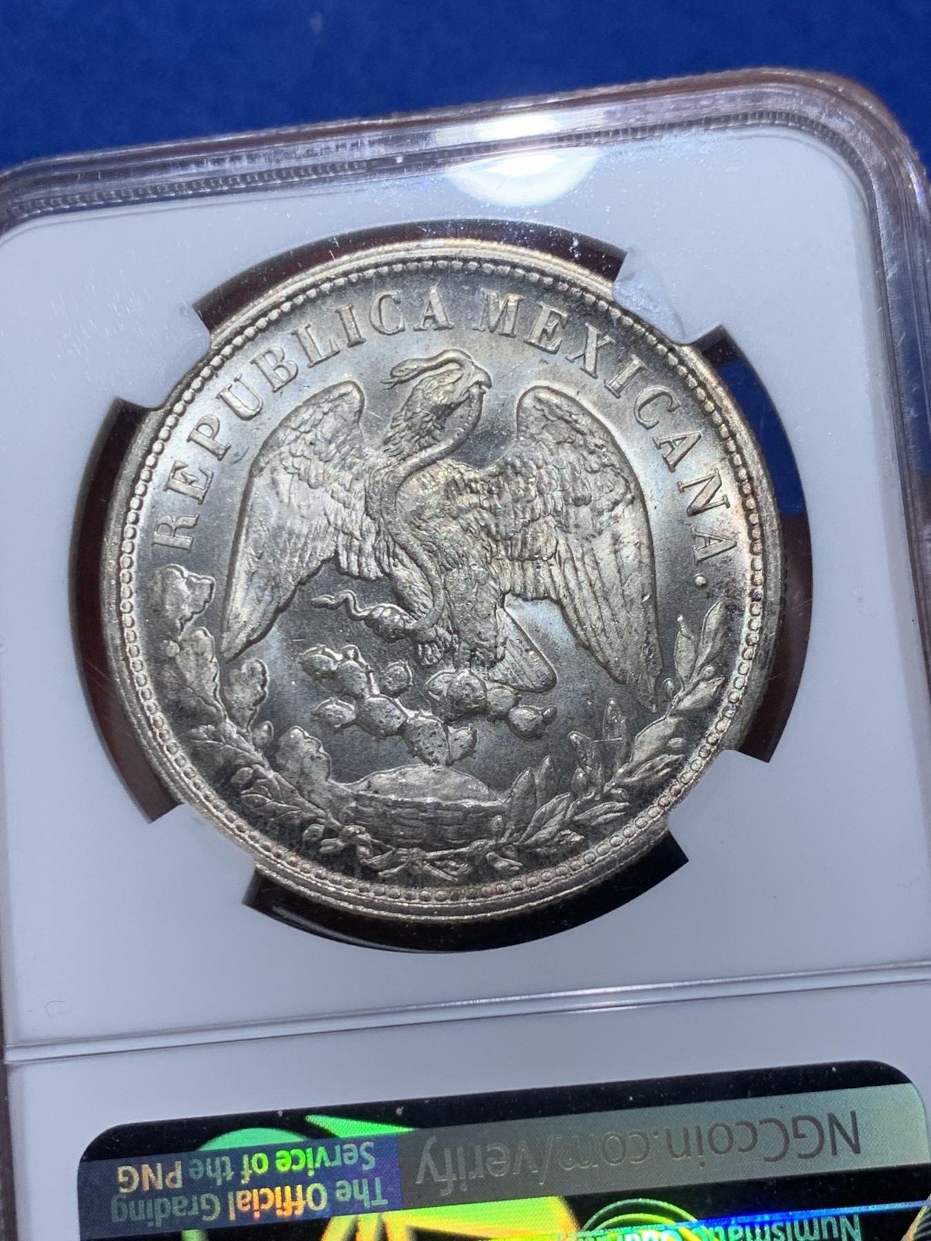 《竞宝斋》第259场-周日，周一 2场连拍 (全场包邮) NGC MS63 1898年MoAM直边鹰洋大银，1949年国府为充军饷后铸，与国币渊源深厚。略带酒红色环彩，丝滑车轮银光，光感极佳。