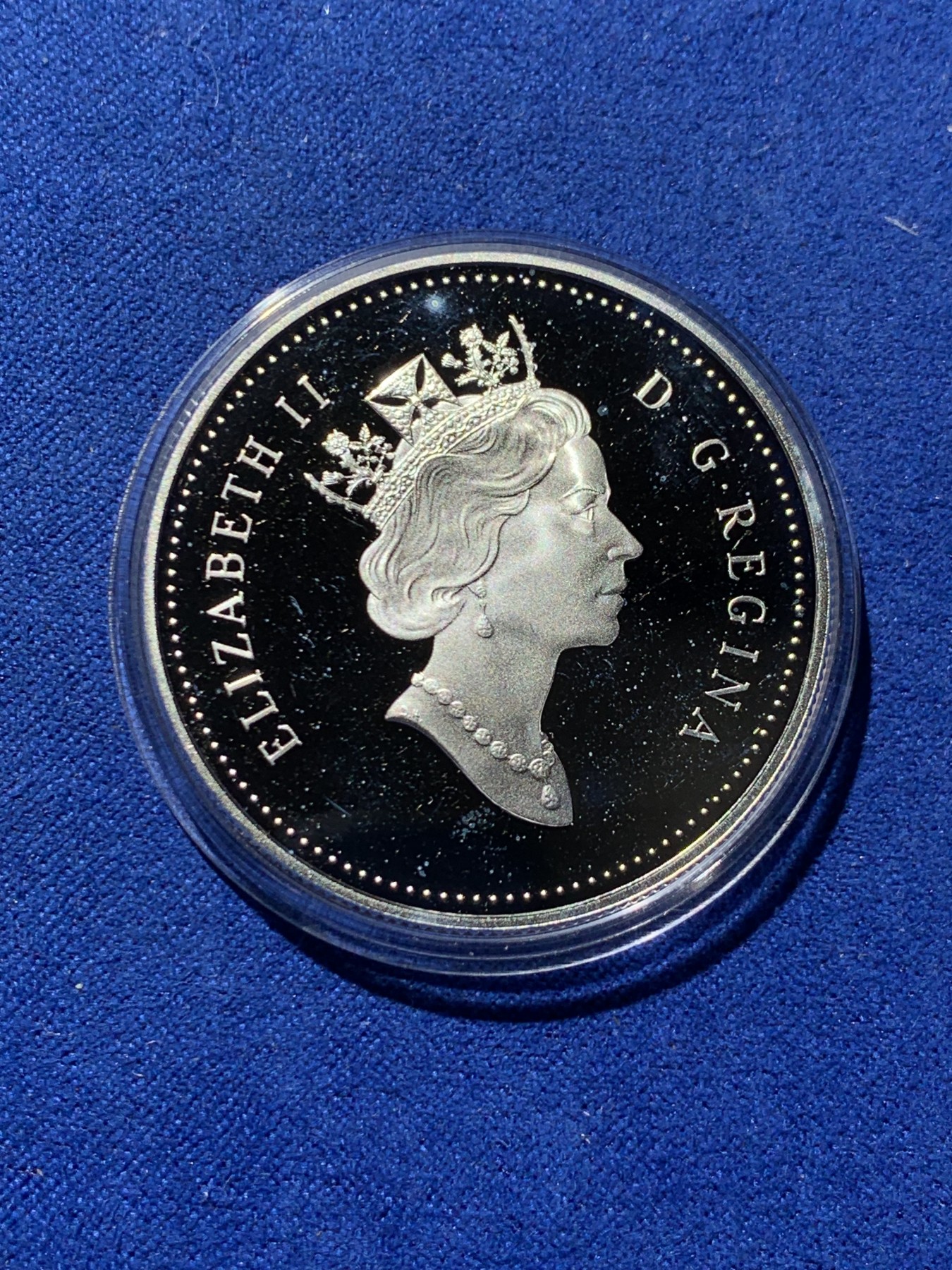 《竞宝斋》第259场-周日，周一 2场连拍 (全场包邮) 2001年加拿大1元精致银币 证书齐全 无氧化