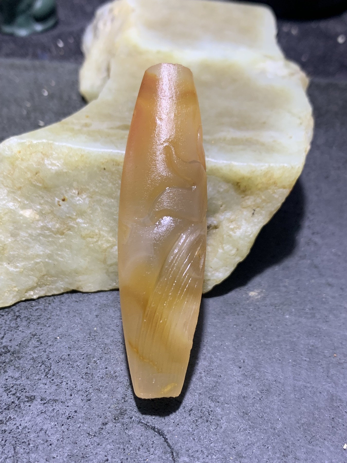 精美亚光高玉化巴西玛瑙手工俏色巧雕雄鸡吊坠（把件）一个！
