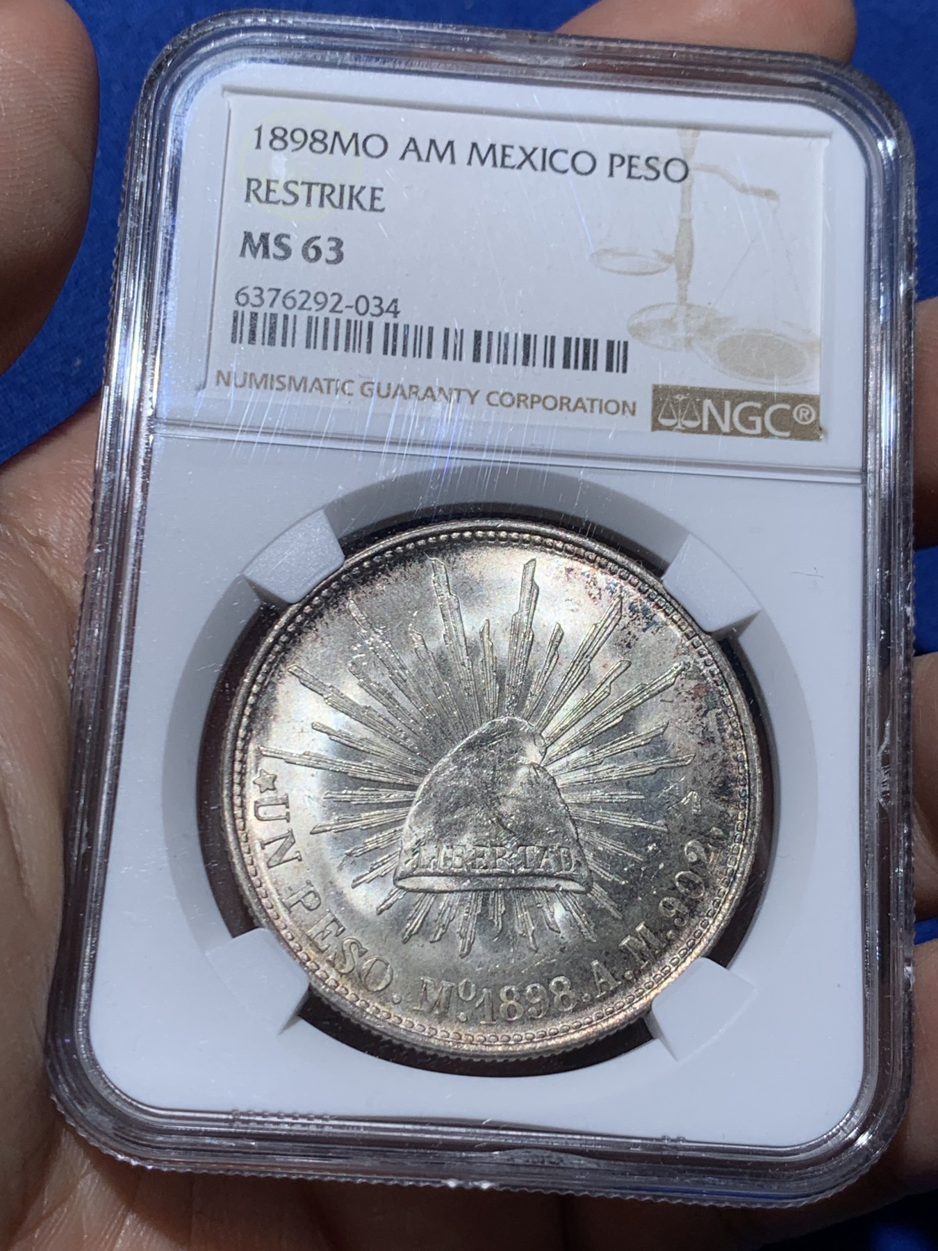 《竞宝斋》第259场-周日，周一 2场连拍 (全场包邮) NGC MS63 1898年MoAM直边鹰洋大银，1949年国府为充军饷后铸，与国币渊源深厚。略带酒红色环彩，丝滑车轮银光，光感极佳。