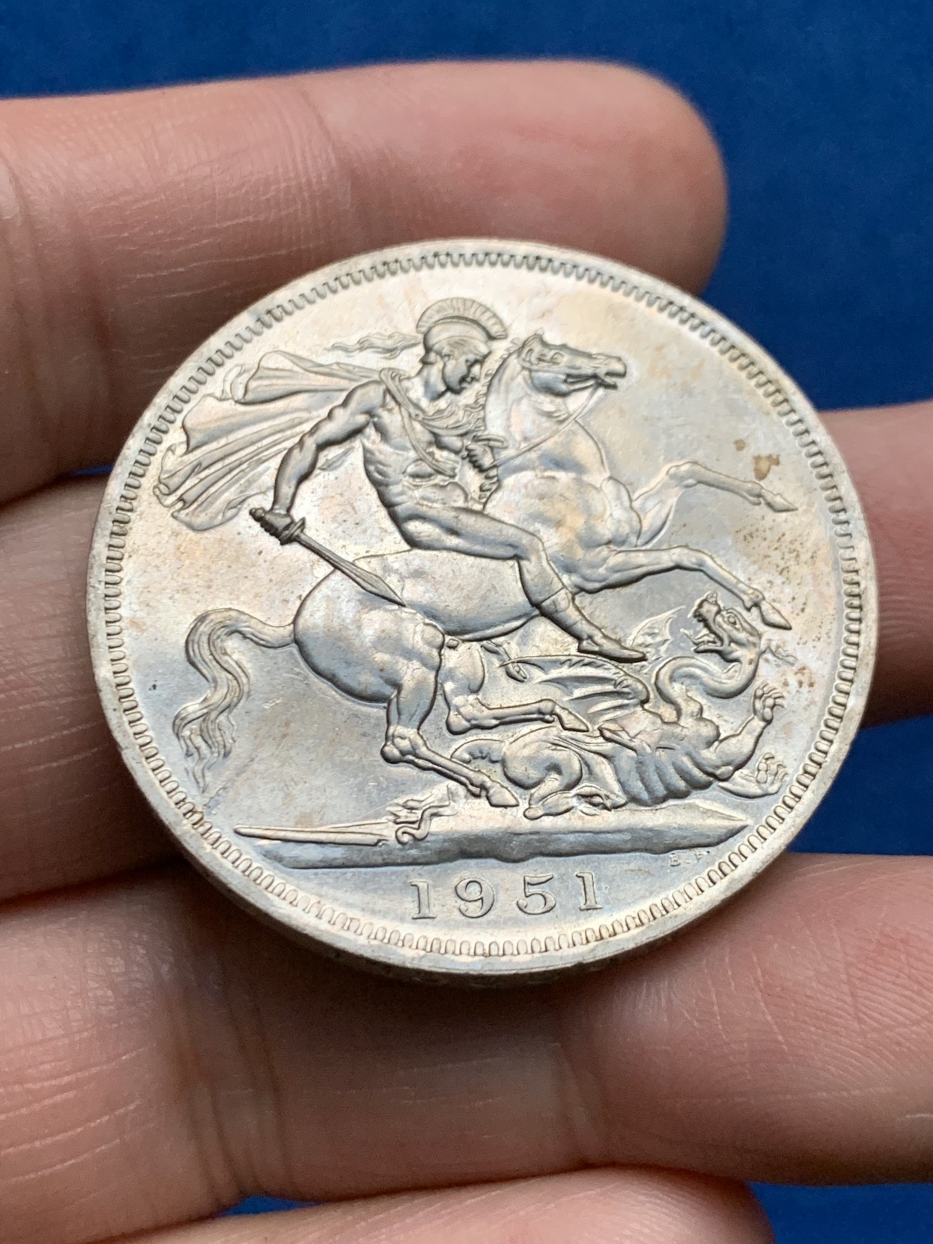 《竞宝斋》第259场-周日，周一 2场连拍 (全场包邮) 英国 最后的 镍马剑 1951 带红盒证书 细节见图