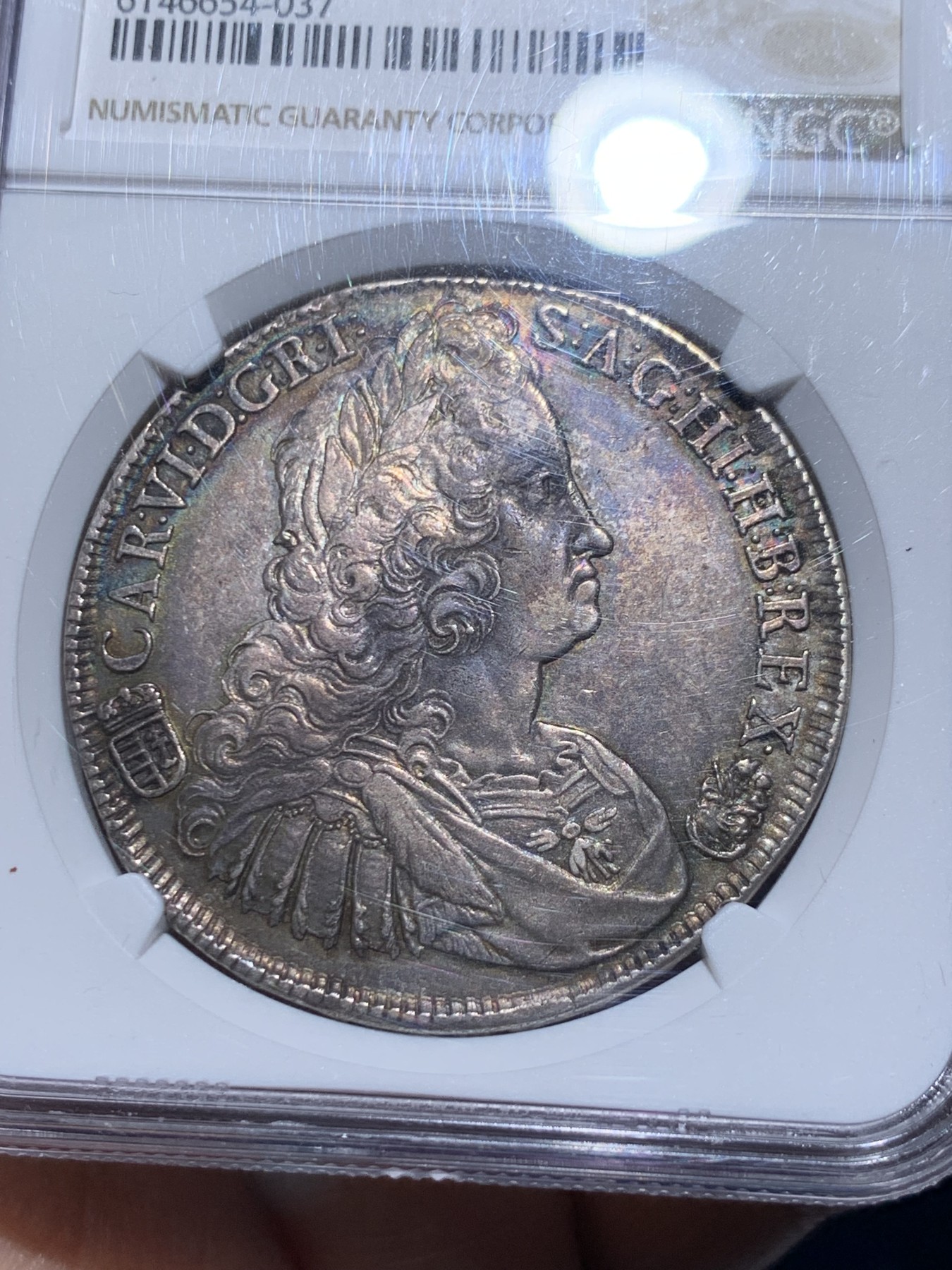 《竞宝斋》第259场-周日，周一 2场连拍 (全场包邮) NGC AU58 1737年 神圣罗马帝国匈牙利卡尔六世泰勒银币 老包浆有彩