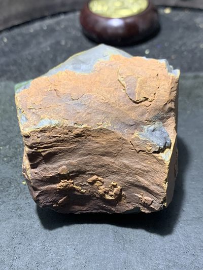 精美罕见新疆铁红皮多彩泥石原石把件（镇纸，摆件） 一块， - 精美罕见新疆铁红皮多彩泥石原石把件（镇纸，摆件） 一块，