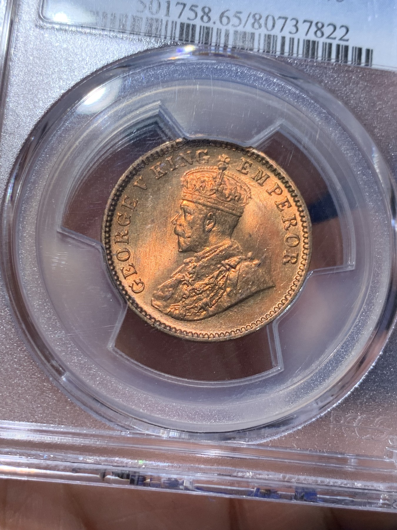 《竞宝斋》第259场-周日，周一 2场连拍 (全场包邮) PCGS MS65RD 英属印度1935年1/4安娜铜币，加尔各达厂，乔治五世印度皇帝版。此版RB多见，出RD的难度极高。炫目红铜光彩，难得近出厂状态！