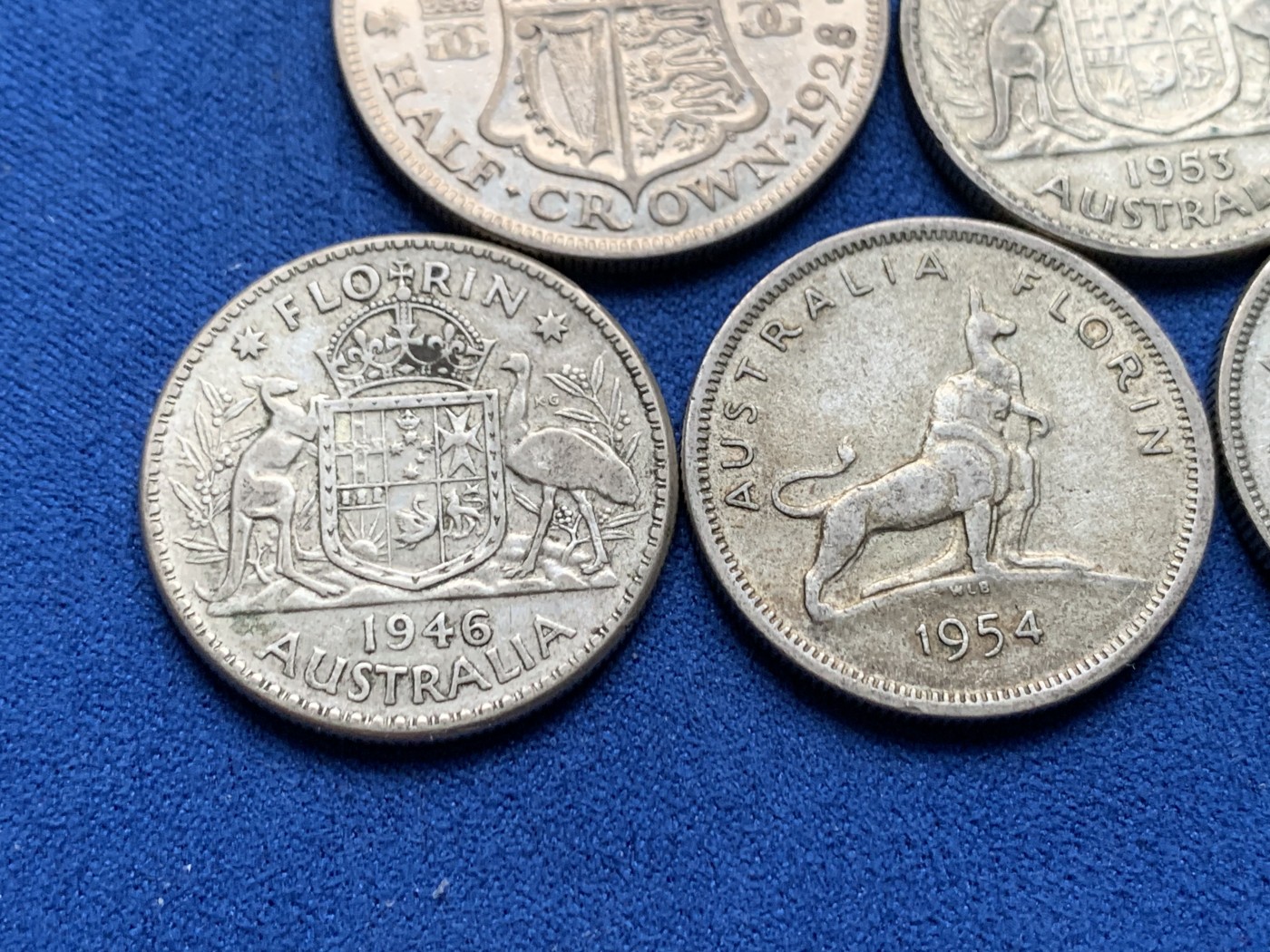 《竞宝斋》第259场-周日，周一 2场连拍 (全场包邮) 5枚一组 澳大利亚Florin 4枚+1928乔五半克朗1枚 银价暴涨