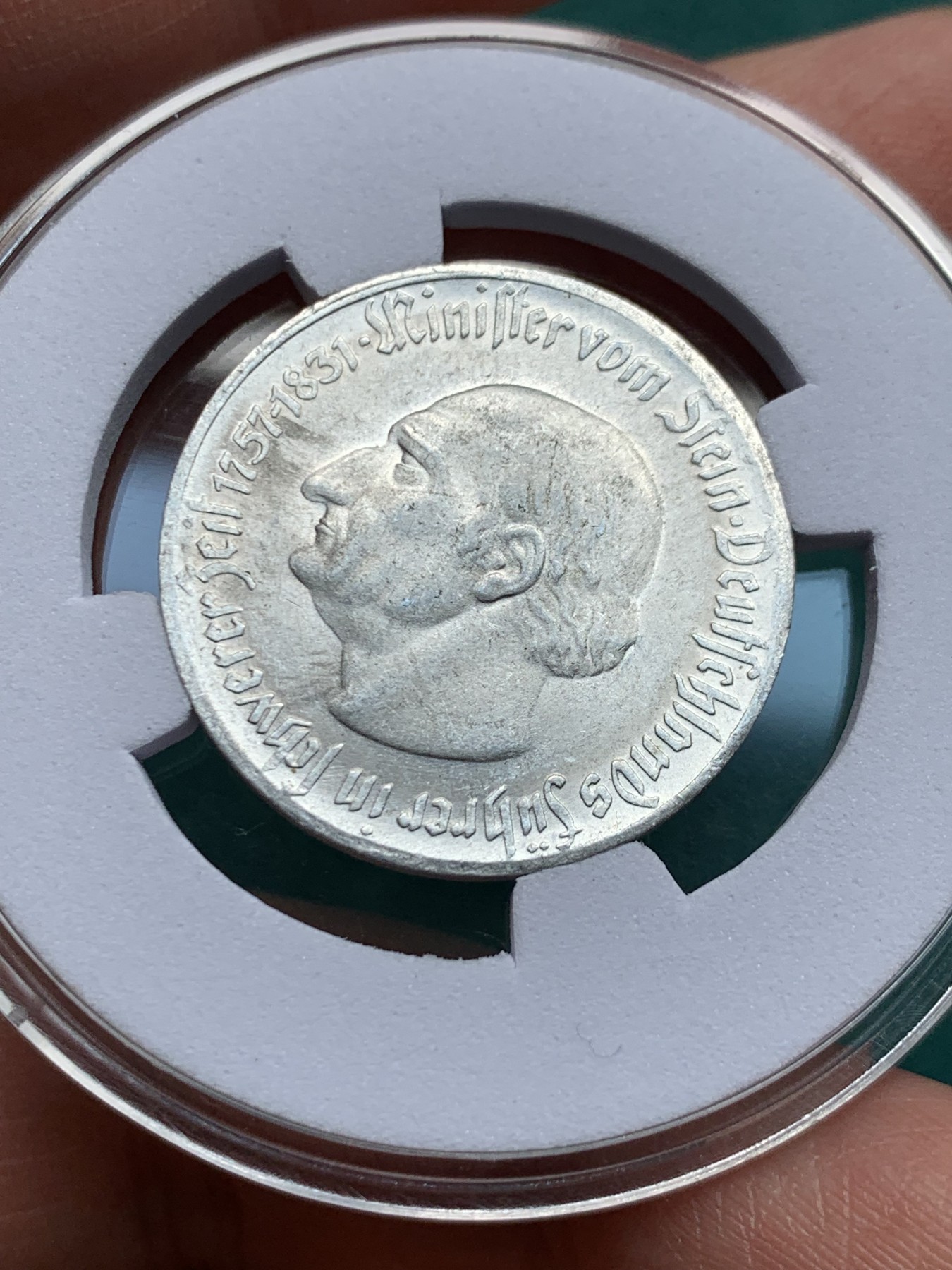 《竞宝斋》第259场-周日，周一 2场连拍 (全场包邮) 德紧 威斯特法伦 1923年 2百万马克 马币 铝质 光度不错