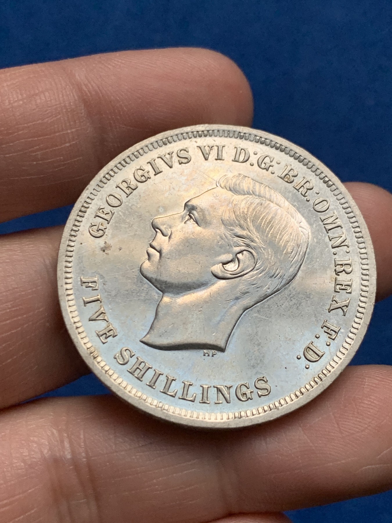 《竞宝斋》第259场-周日，周一 2场连拍 (全场包邮) 英国 最后的 镍马剑 1951 带红盒证书 细节见图