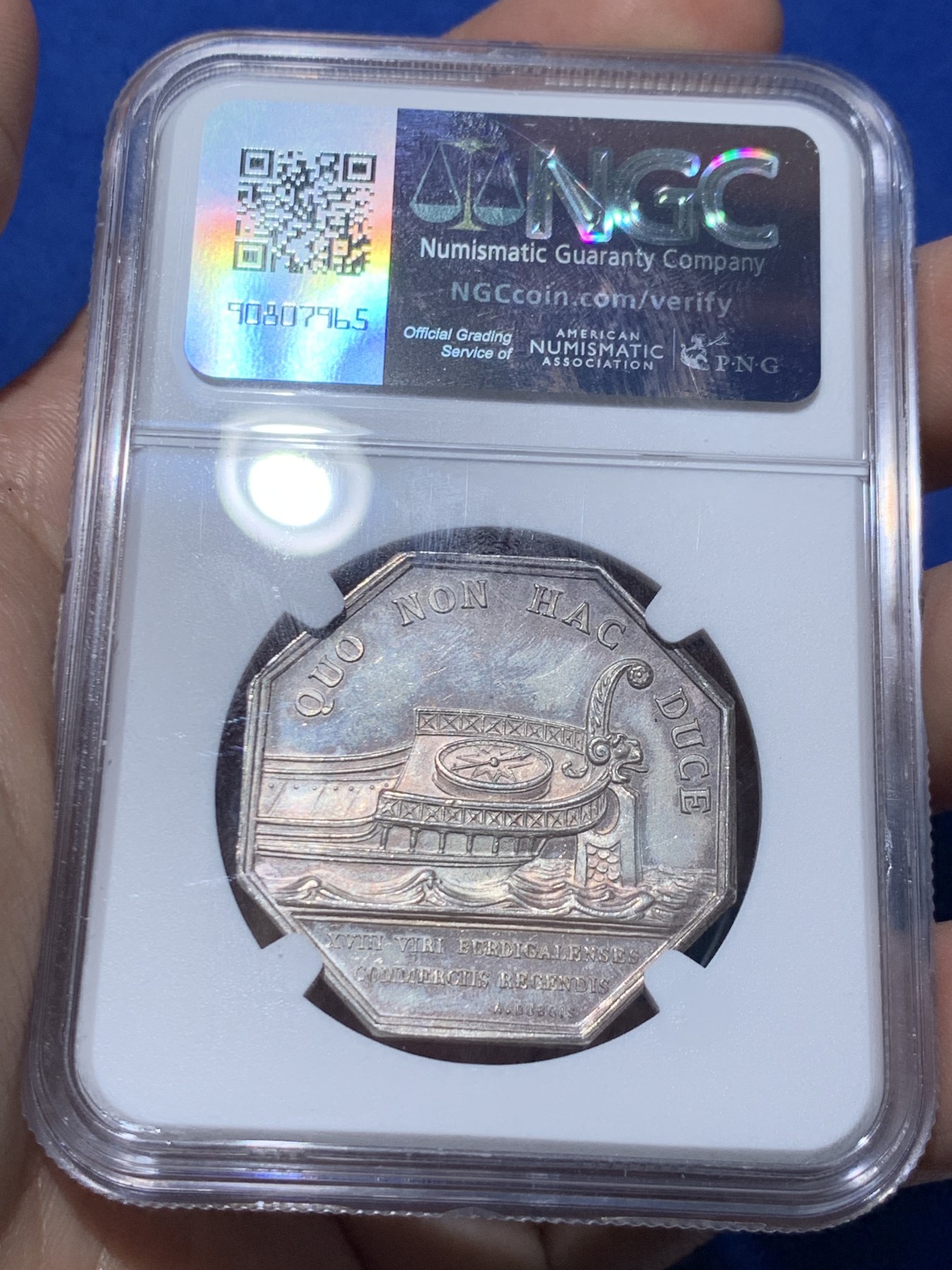 《竞宝斋》第259场-周日，周一 2场连拍 (全场包邮) NGC MS63 法国波尔多商业公司八角银质代币 商业之神墨丘利 丰饶角边铭 五彩包浆 状态非常好