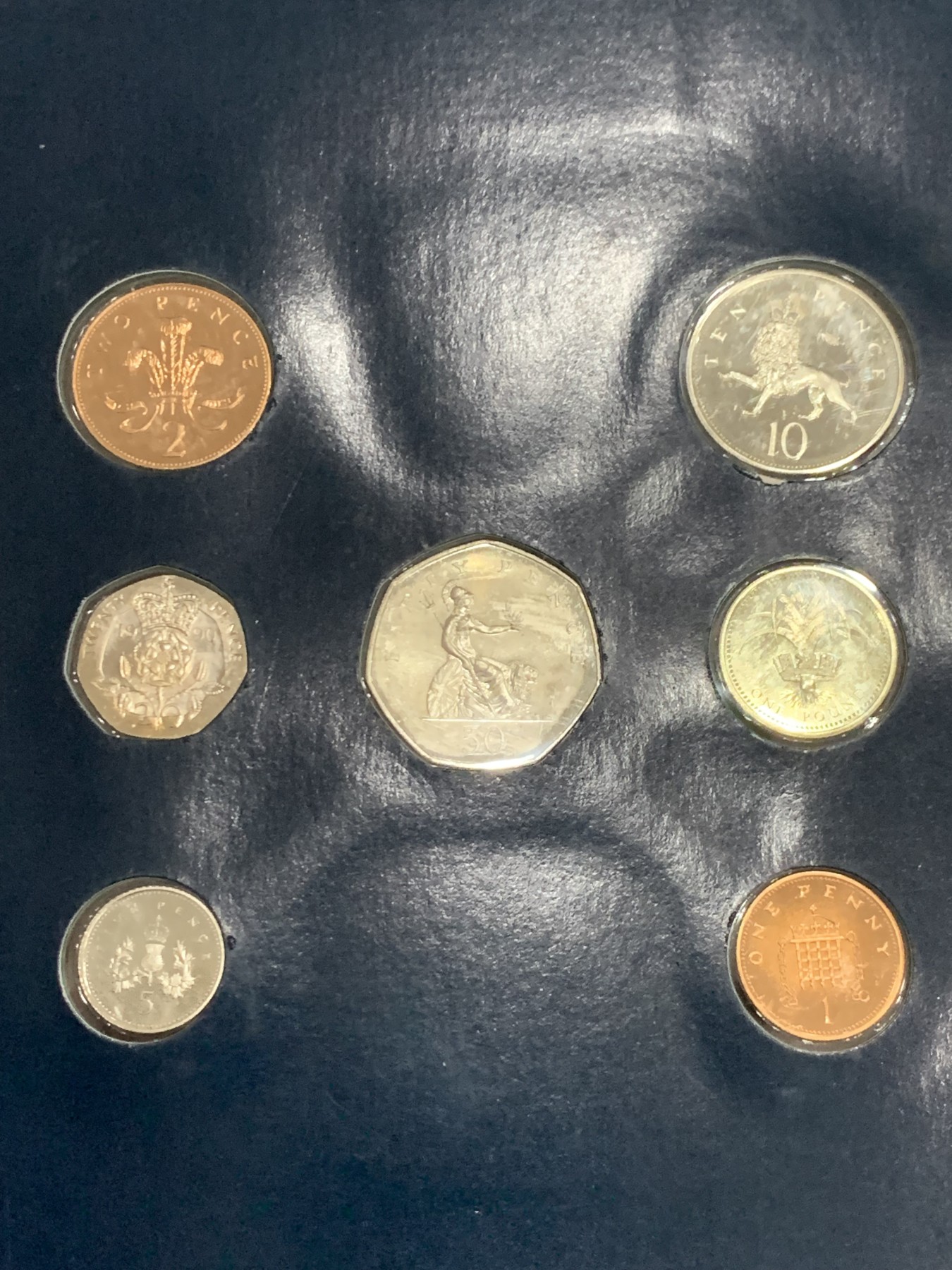 《竞宝斋》第259场-周日，周一 2场连拍 (全场包邮) 硬币套装两组 新西兰+英国