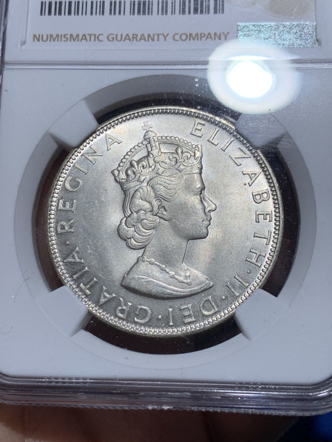 《竞宝斋》第259场-周日，周一 2场连拍 (全场包邮) NGC MS65 英属百慕大1964年伊丽莎白二世青年头像1克朗银币 经典女王头像