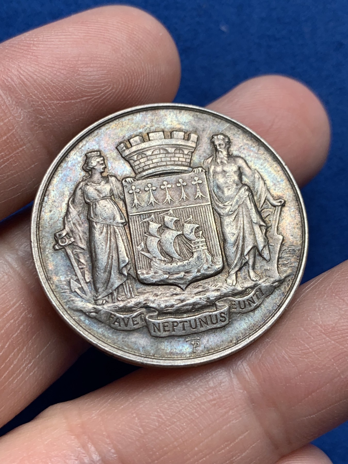 《竞宝斋》第259场-周日，周一 2场连拍 (全场包邮) 法国南特储蓄银质代币 丰饶角银标 32.3mm 15.2克