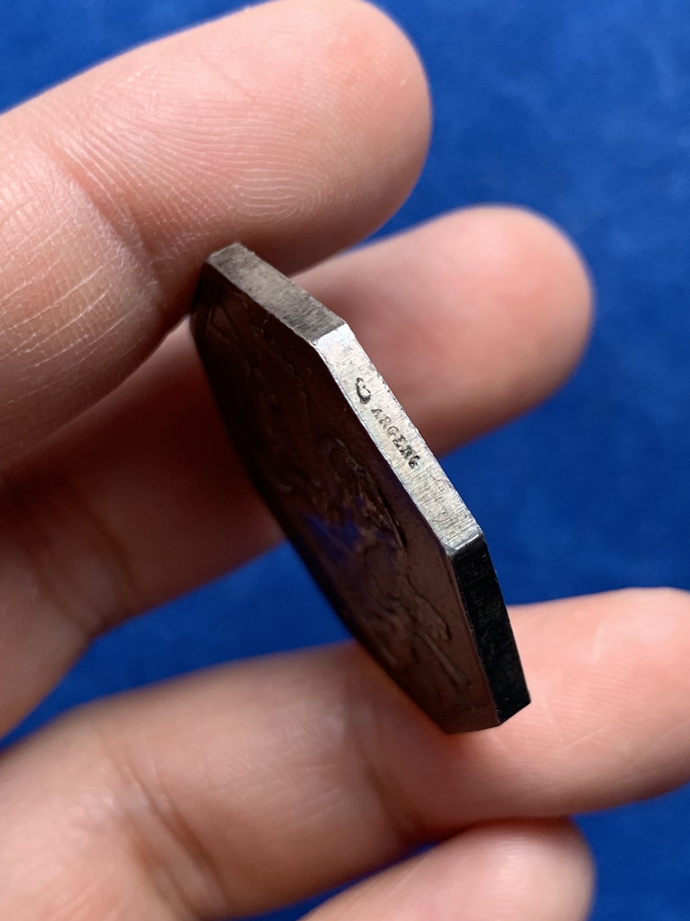 《竞宝斋》第259场-周日，周一 2场连拍 (全场包邮) 法国魔镜八角银质代币，圣戈班皇家制镜公司，19.46g，33mm，丰饶角边铭，极美五彩包浆