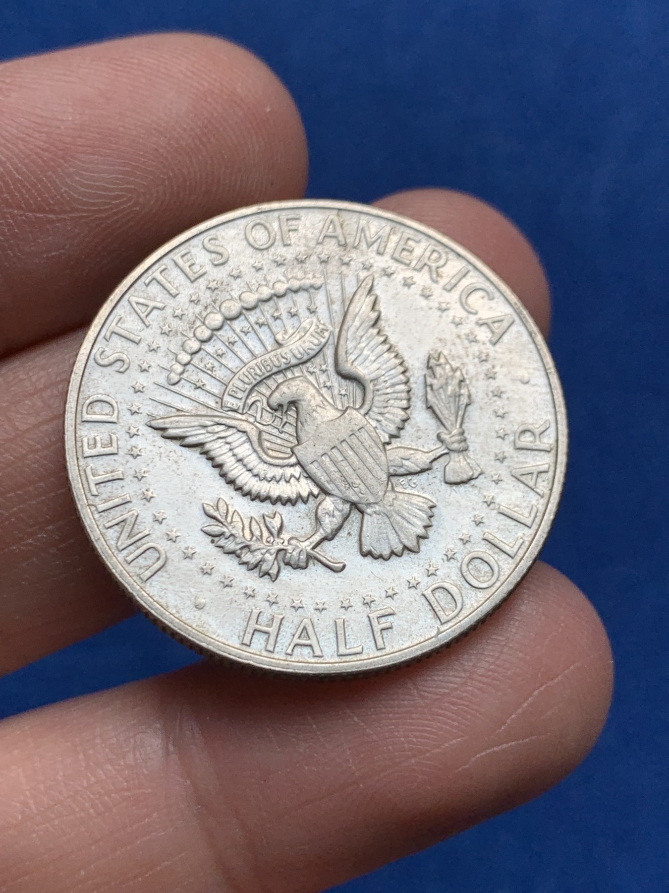 《竞宝斋》第259场-周日，周一 2场连拍 (全场包邮) 美国 1968年 肯尼迪半美元银币  11.5克 400银 状态好 头像纹理清晰