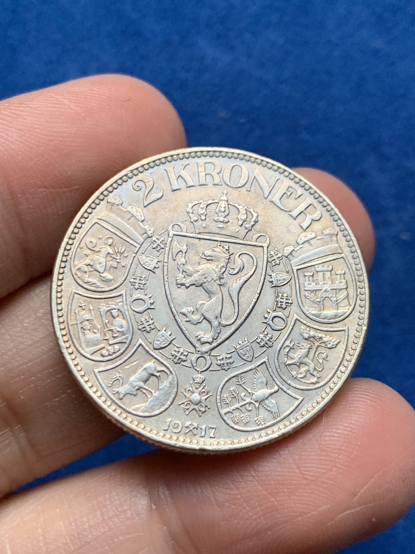 《竞宝斋》第259场-周日，周一 2场连拍 (全场包邮) 挪威 1917年 2克朗 银币 细节不错